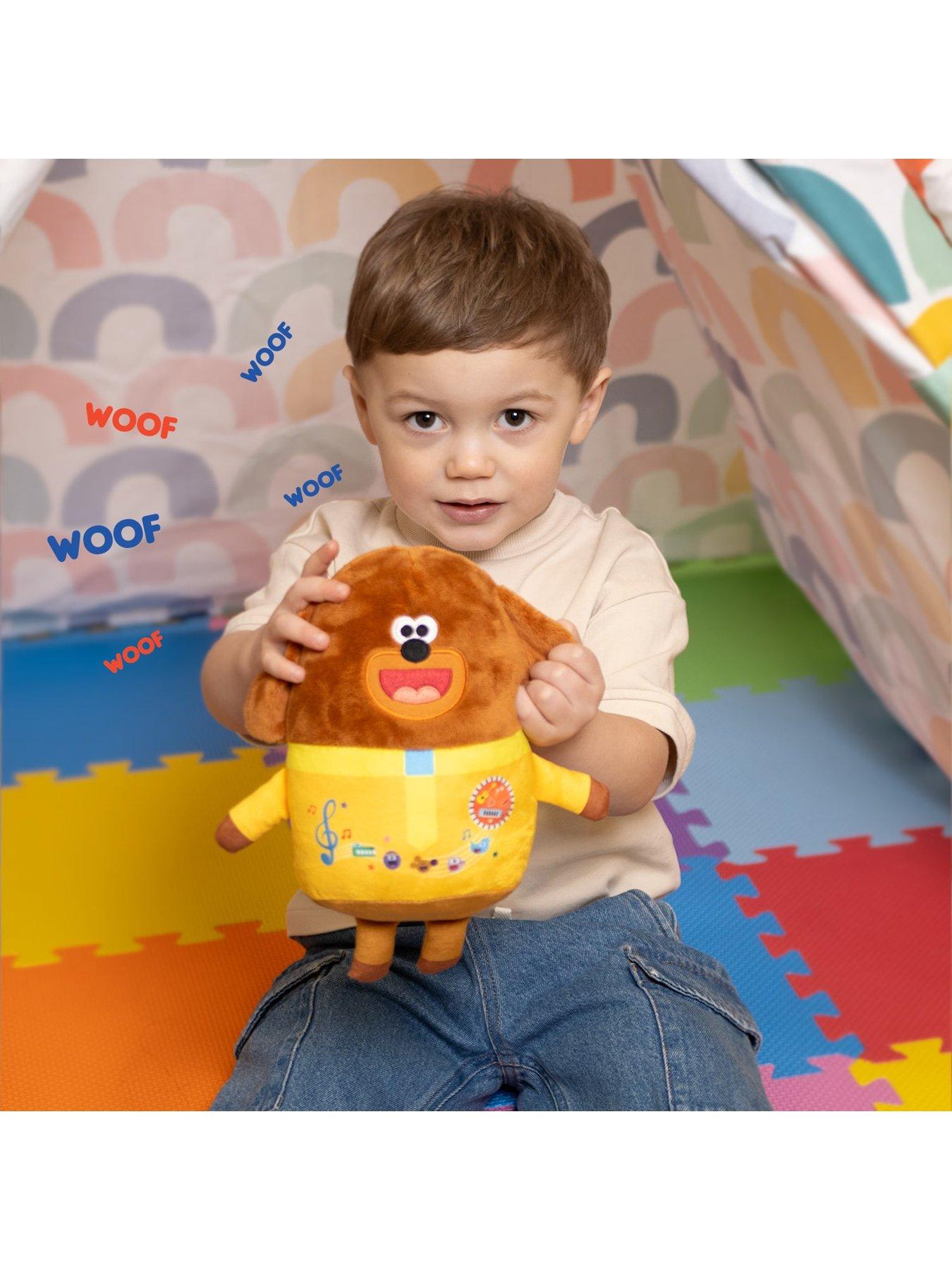 Image 4 of 7 of Hey Duggee Talking Soft Toy