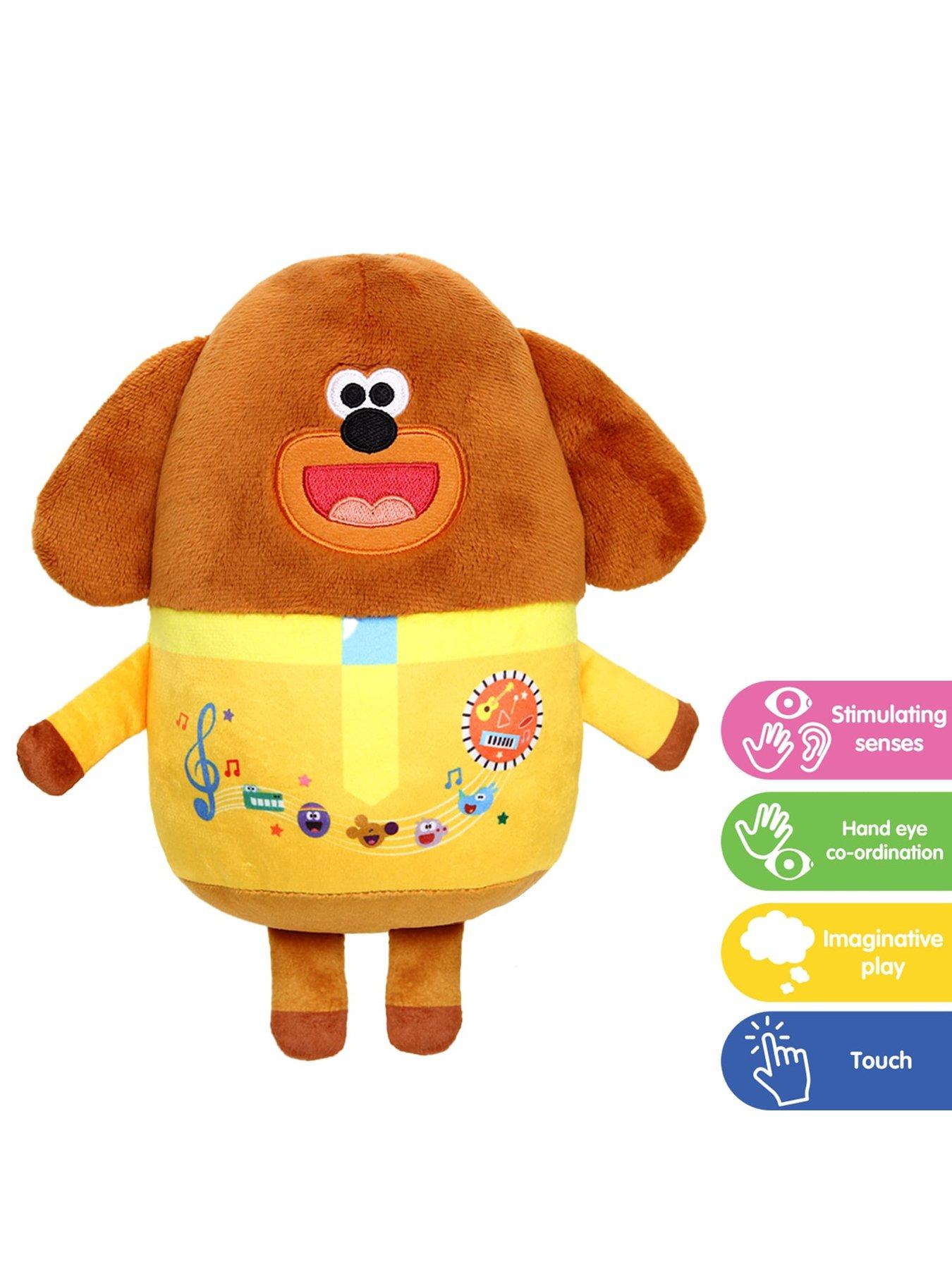 Image 5 of 7 of Hey Duggee Talking Soft Toy