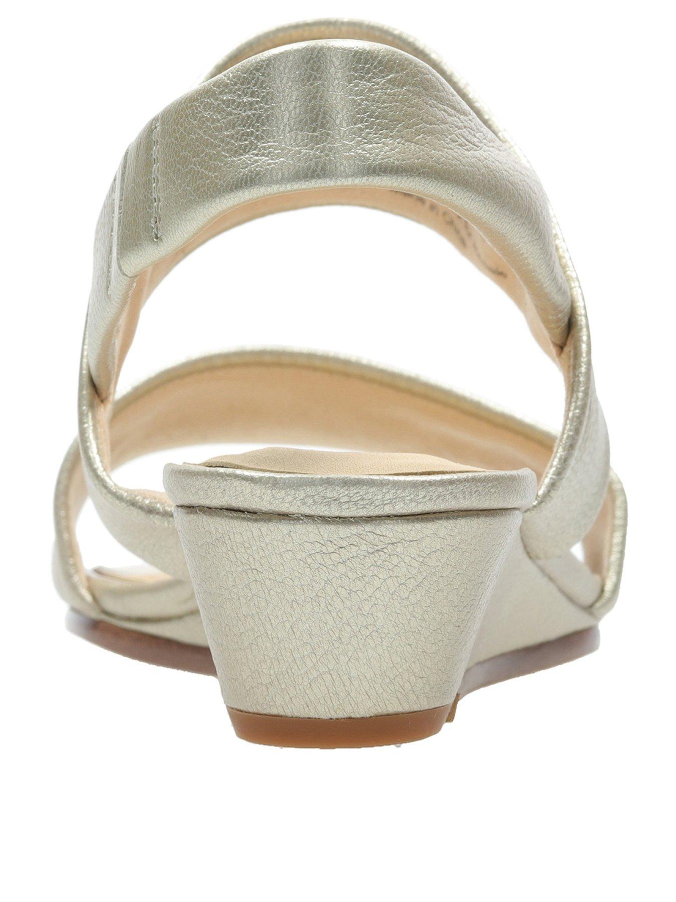 clarks sense lily sandals