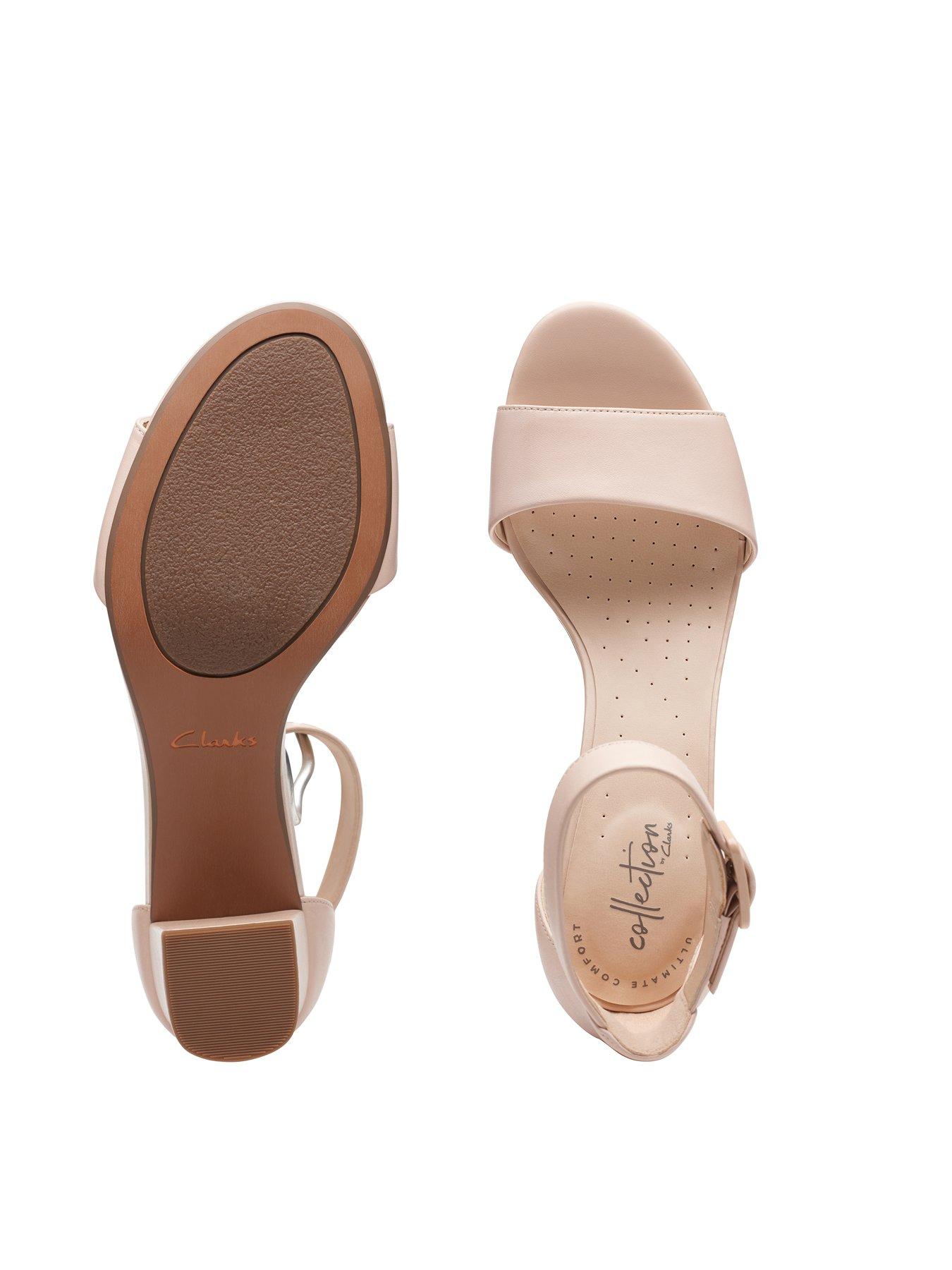 clarks deva mae nude