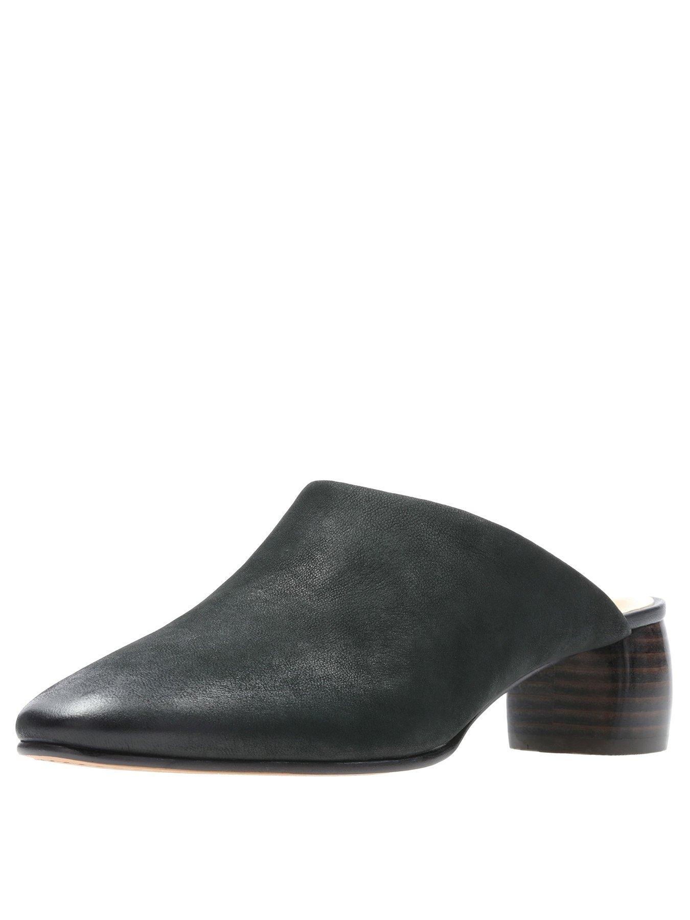 clarks mules clearance