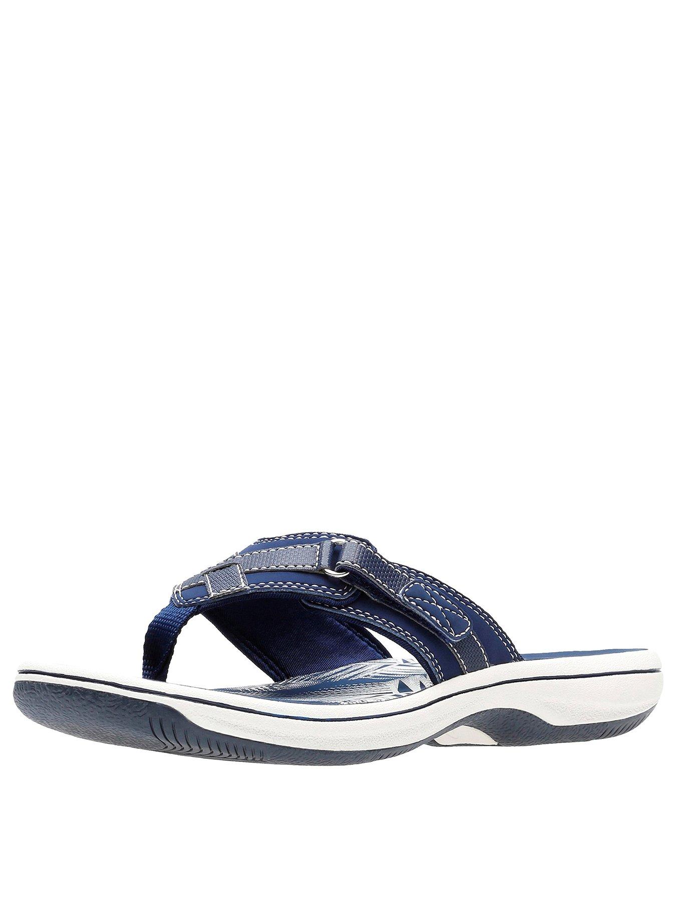 clarks flip flops uk