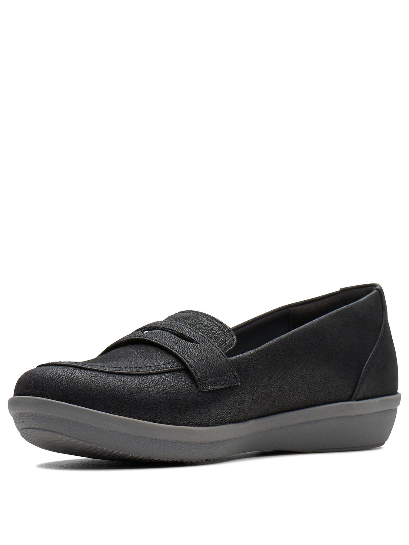 clarks cloudsteppers slip on shoes