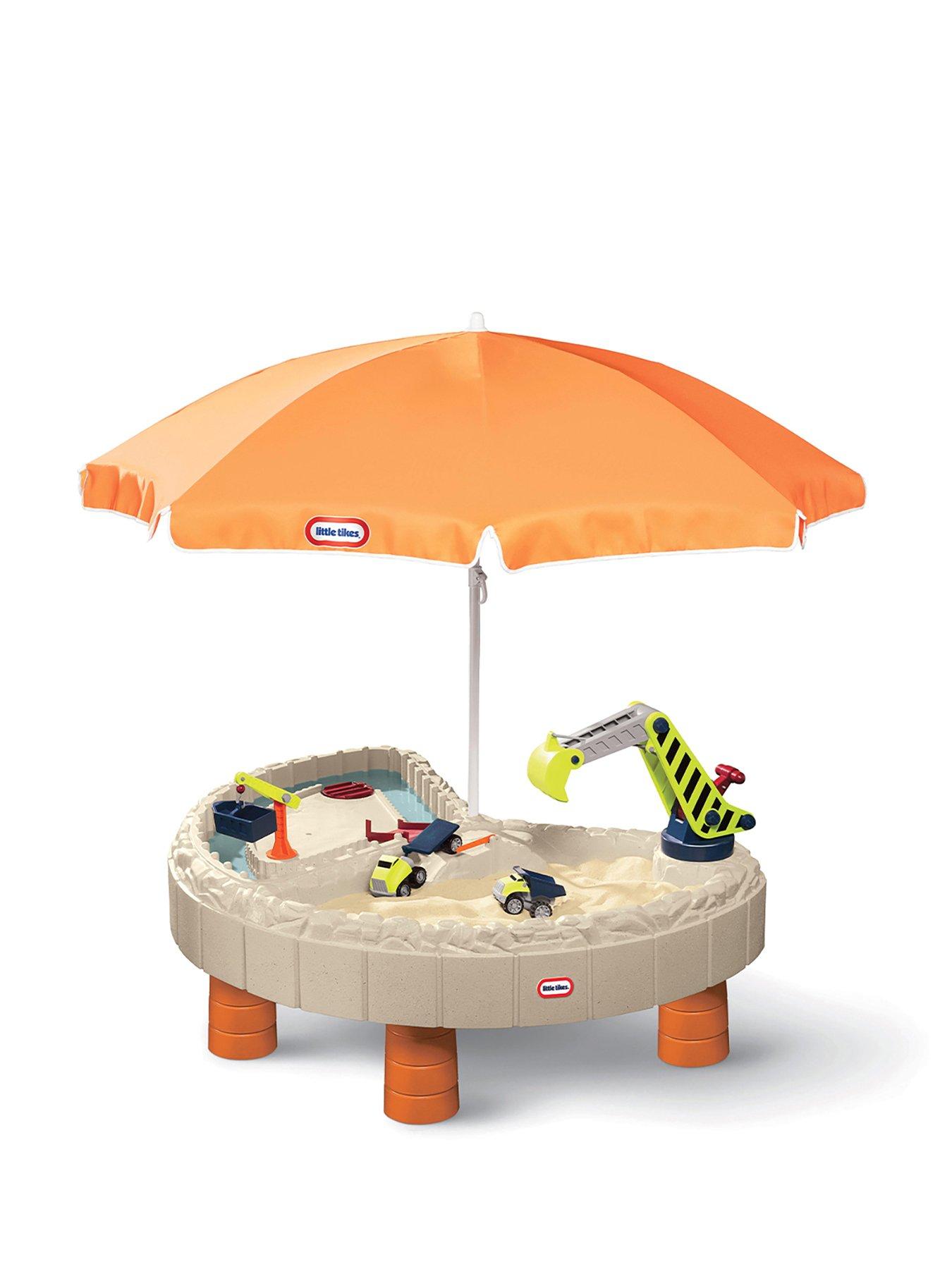 Sand and water table best sale with lid