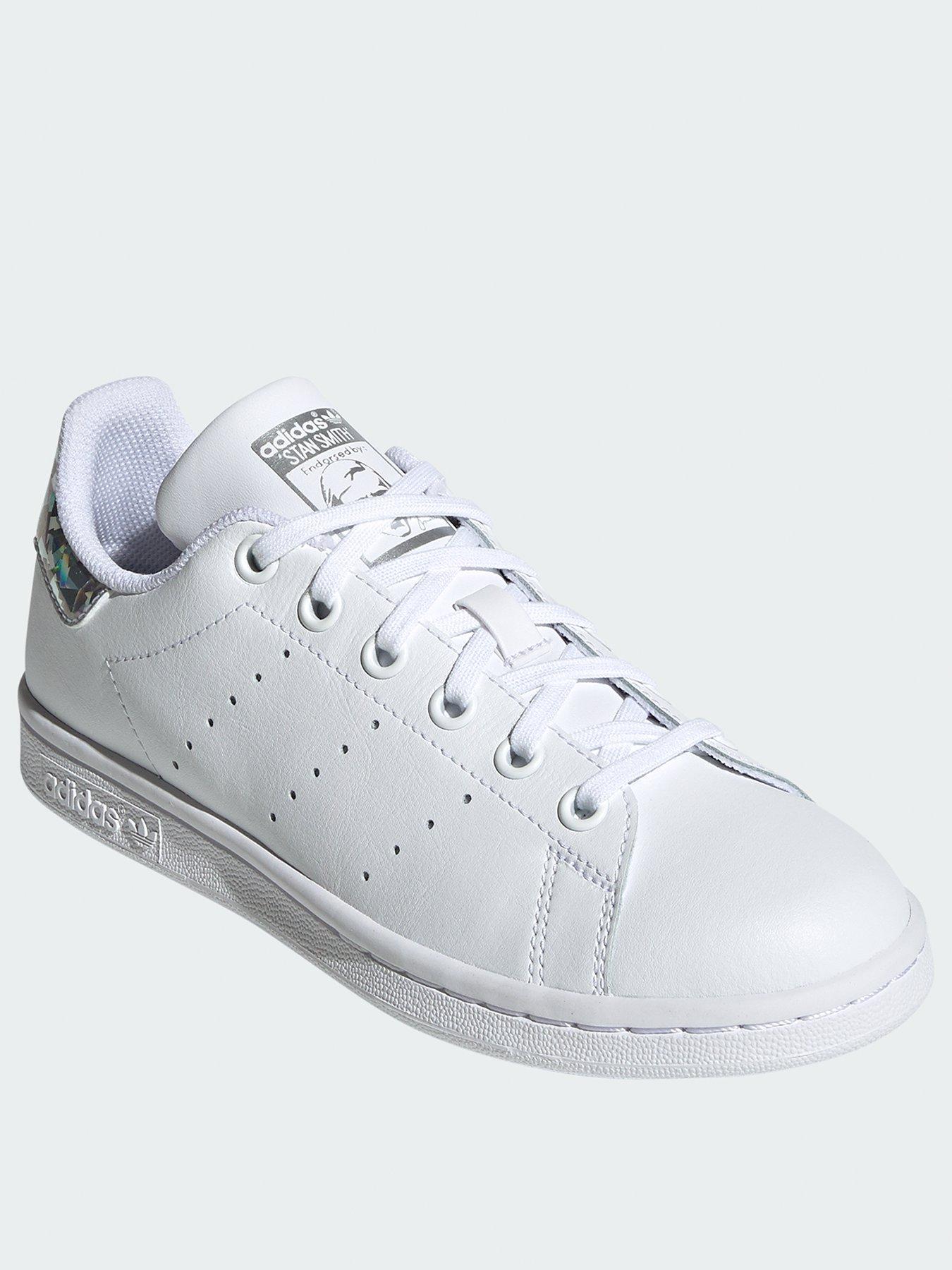 adidas white junior trainers