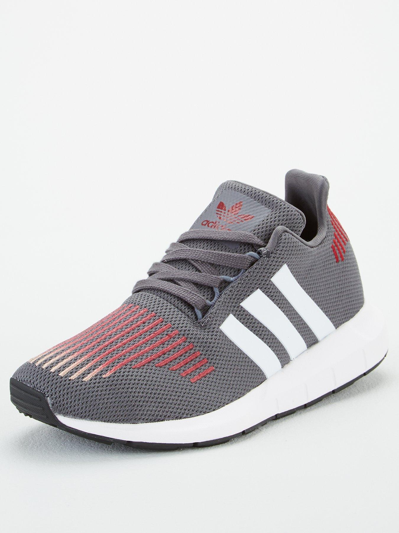 adidas originals junior swift trainer