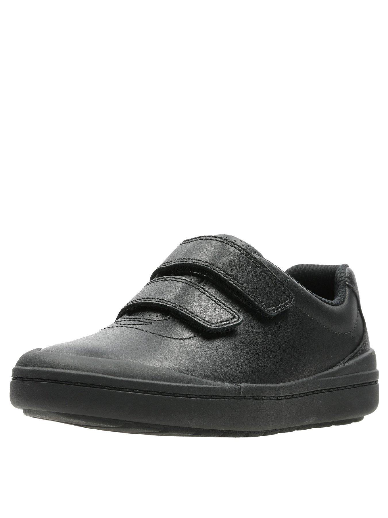 black clarks