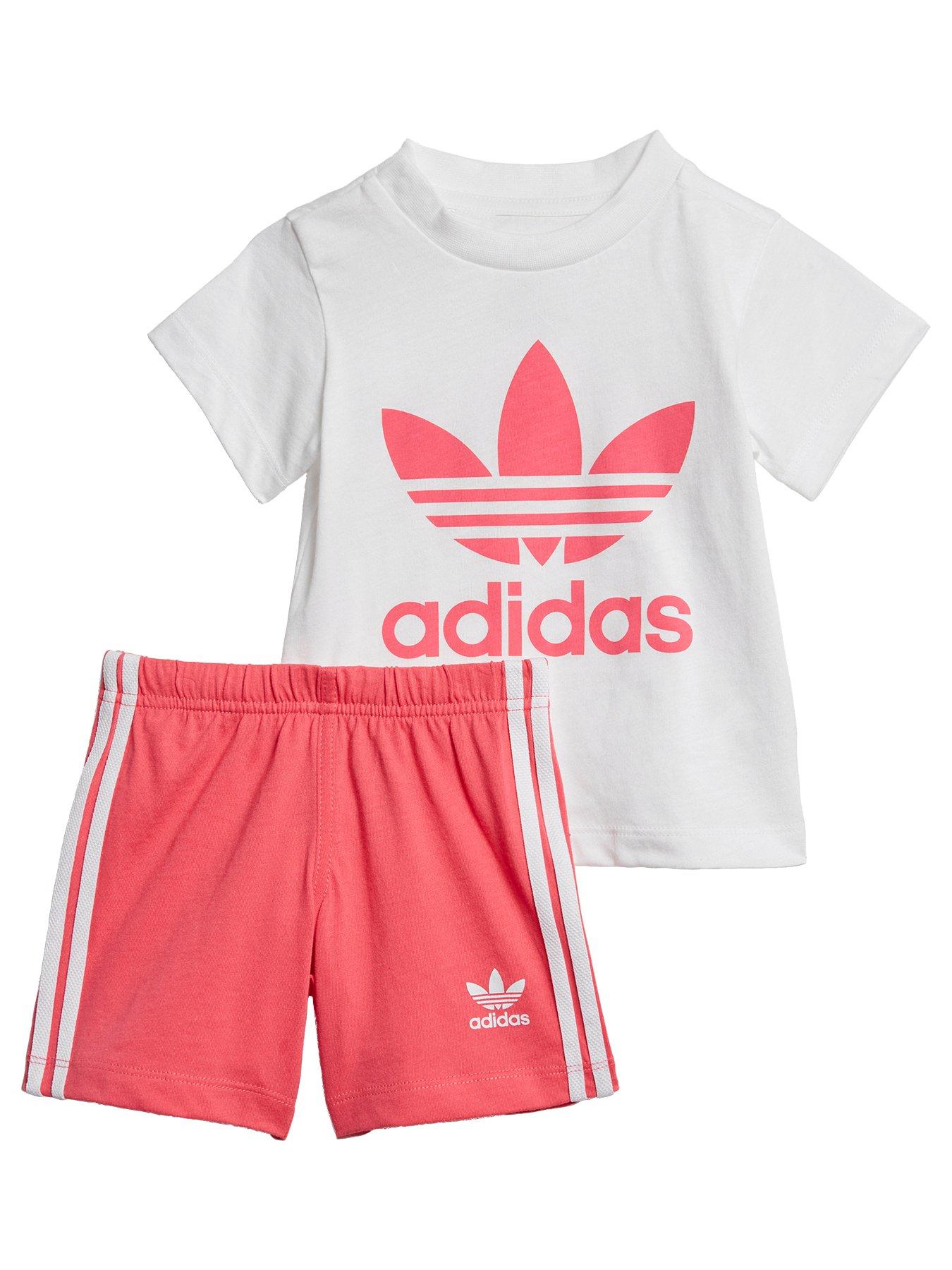 infant t shirt and shorts set
