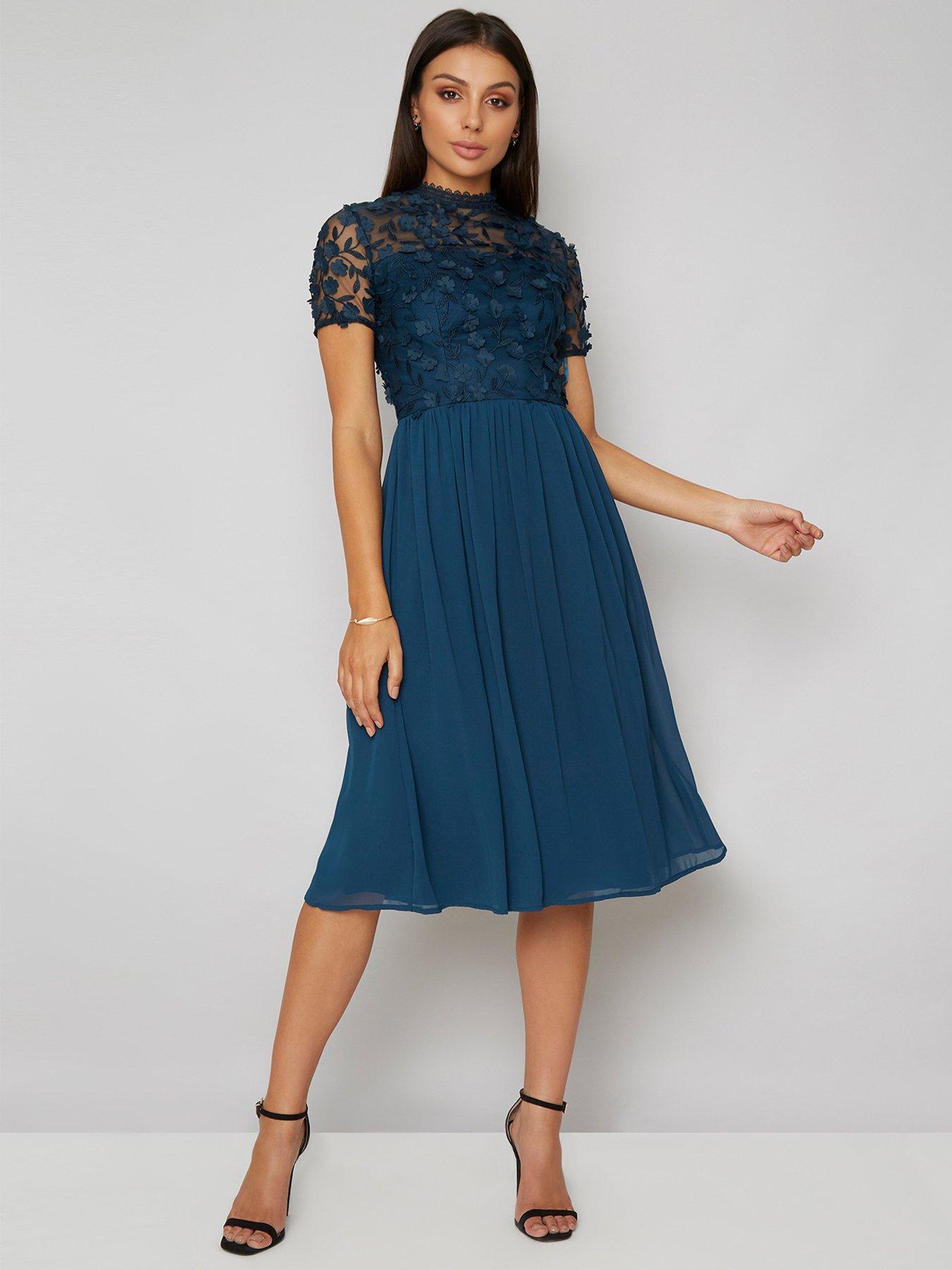 Chi Chi London Veronica Lace Top Midi 