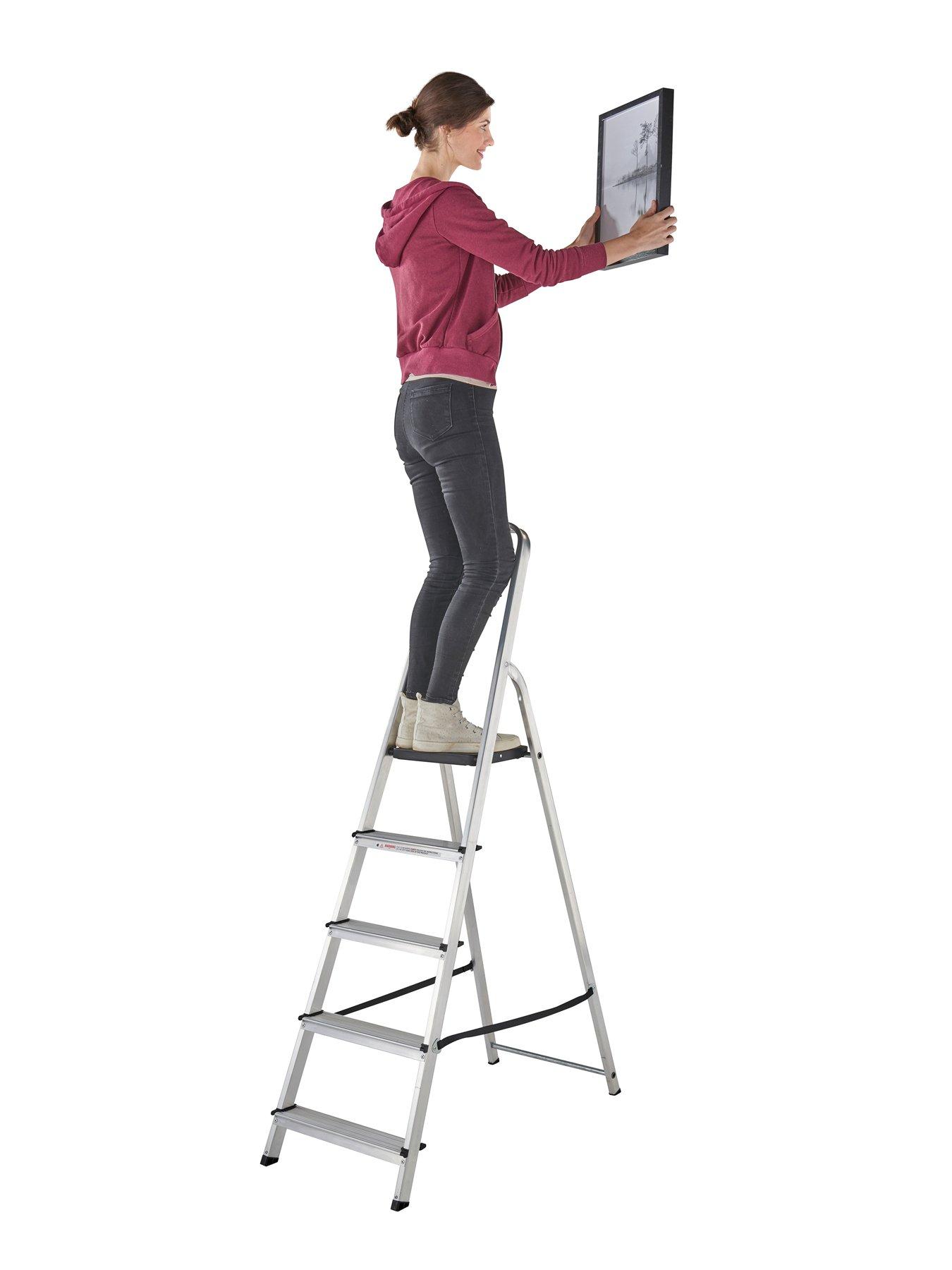 Image 2 of 6 of Werner 5 Tread Stepladder
