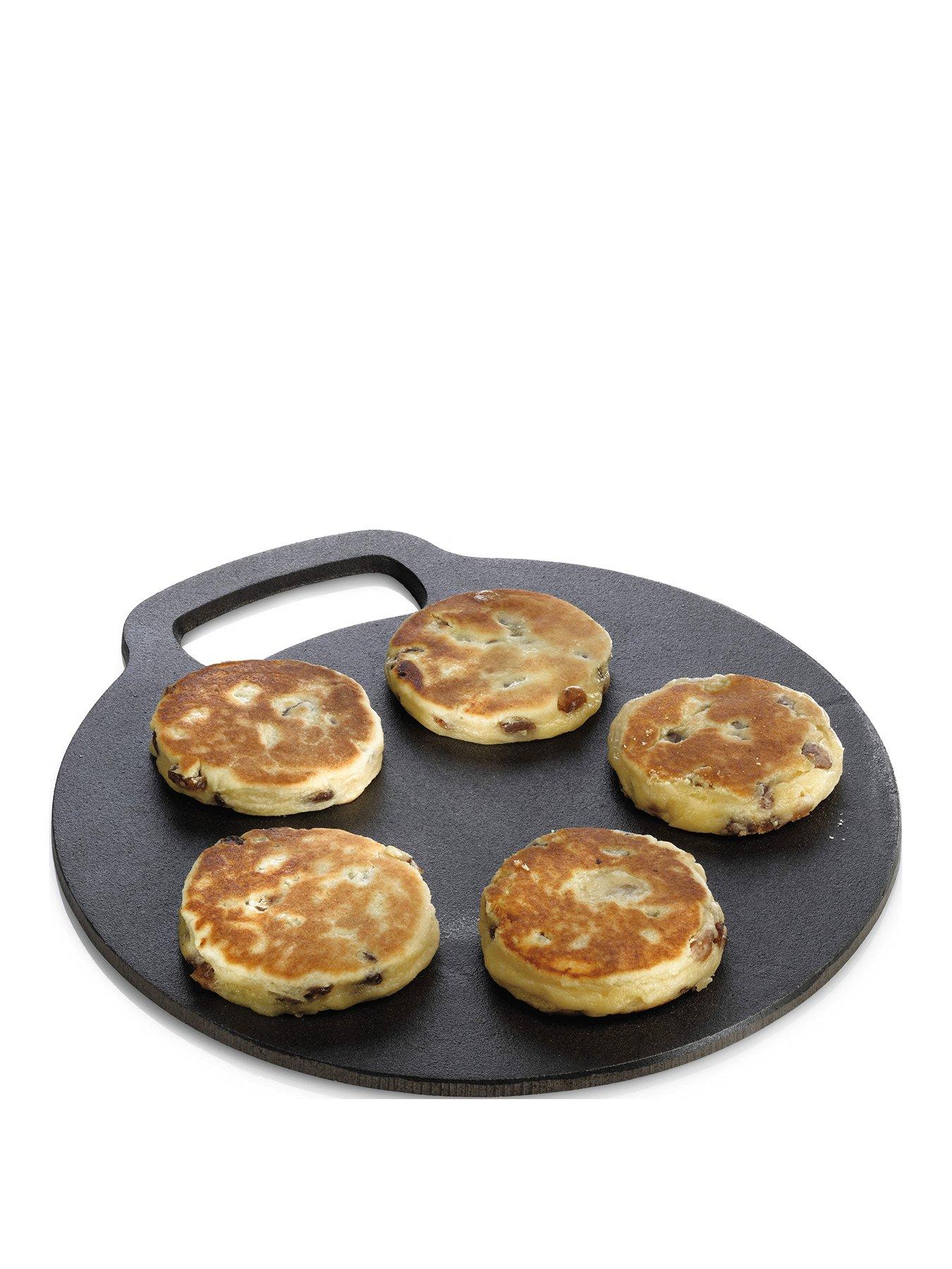 KitchenCraft Round Cast Iron Baking Stone/Cooking Griddle