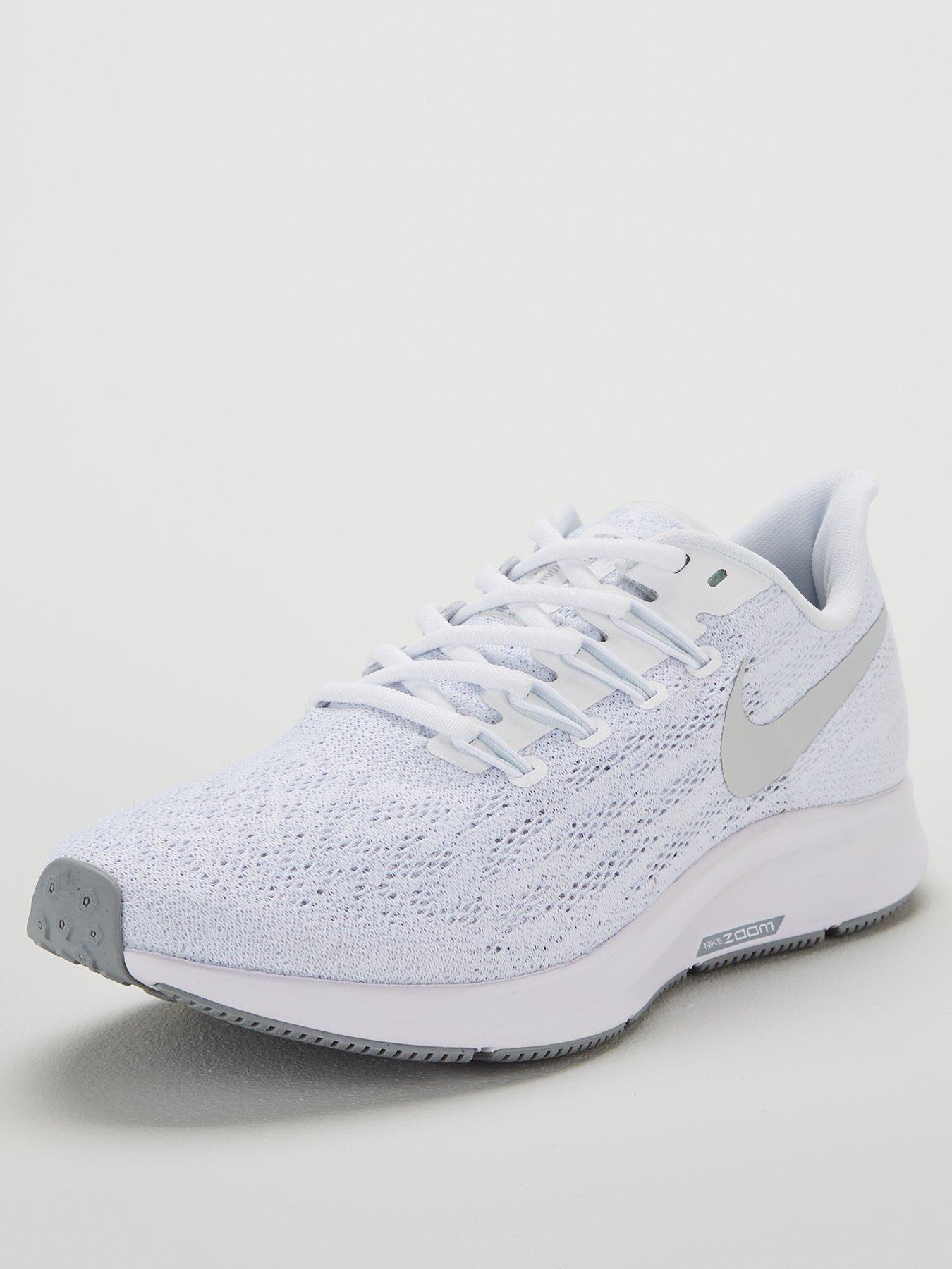 nike pegasus chiefs