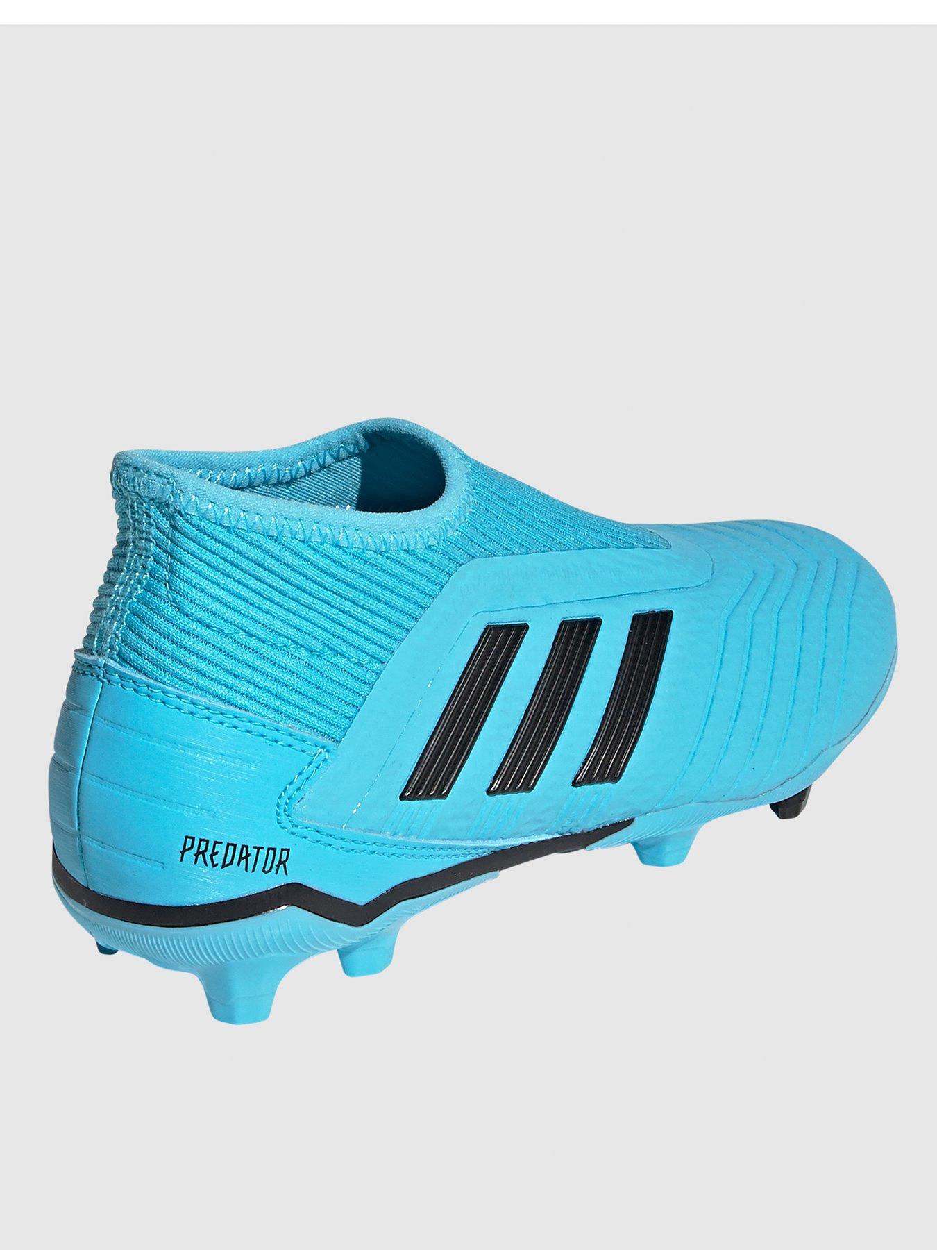 blue laceless predators