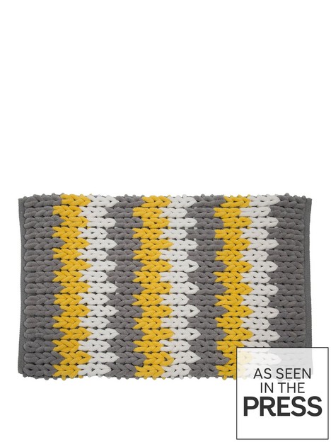 croydex-yellow-white-and-grey-patterned-bath-mat