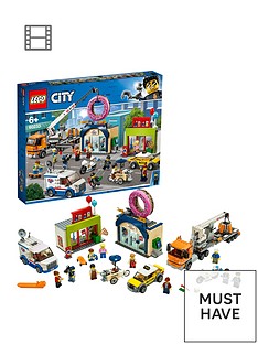 LEGO City 60233 Donut Shop Opening with Vehicles and 10 Minifigures