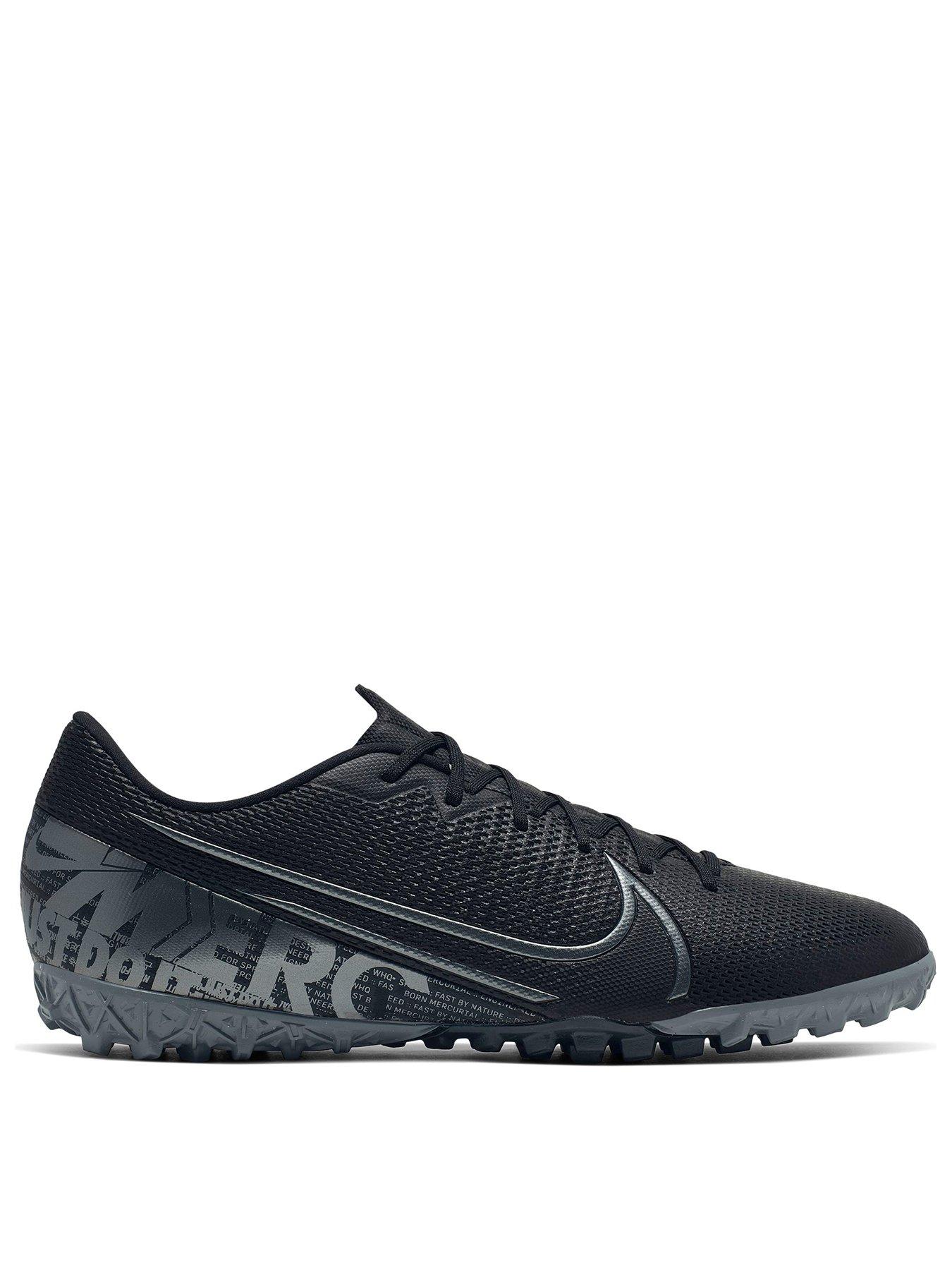 nike football turf shoes