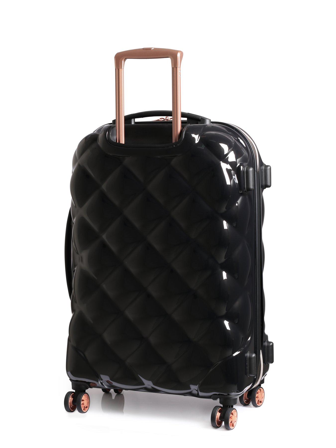 it st tropez cabin case
