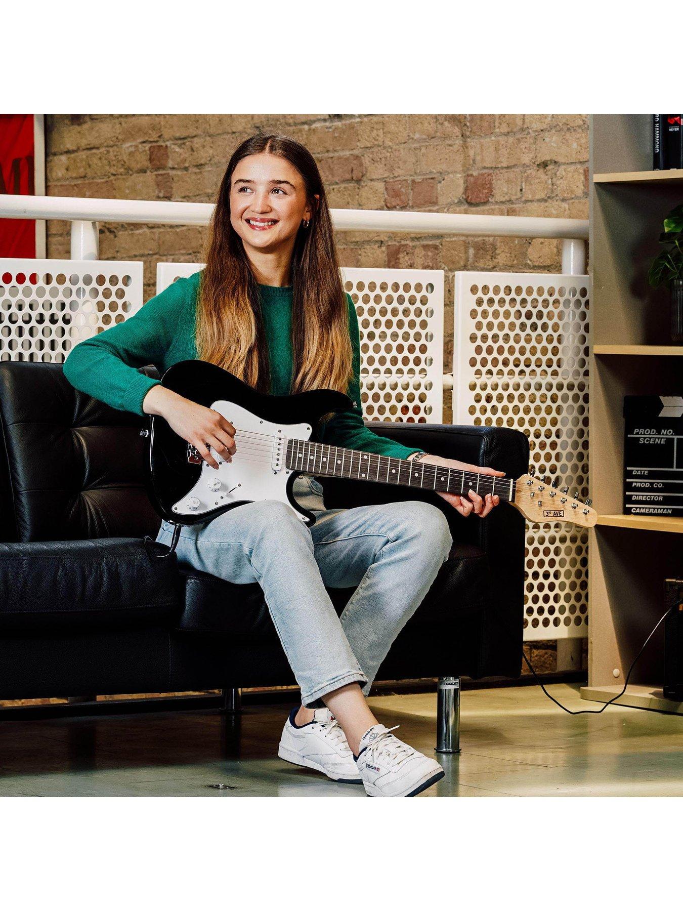 Image 6 of 6 of 3rd Avenue 3/4 Size Electric Guitar Ultimate Kit with Amp - 6 Months FREE Lessons - Black