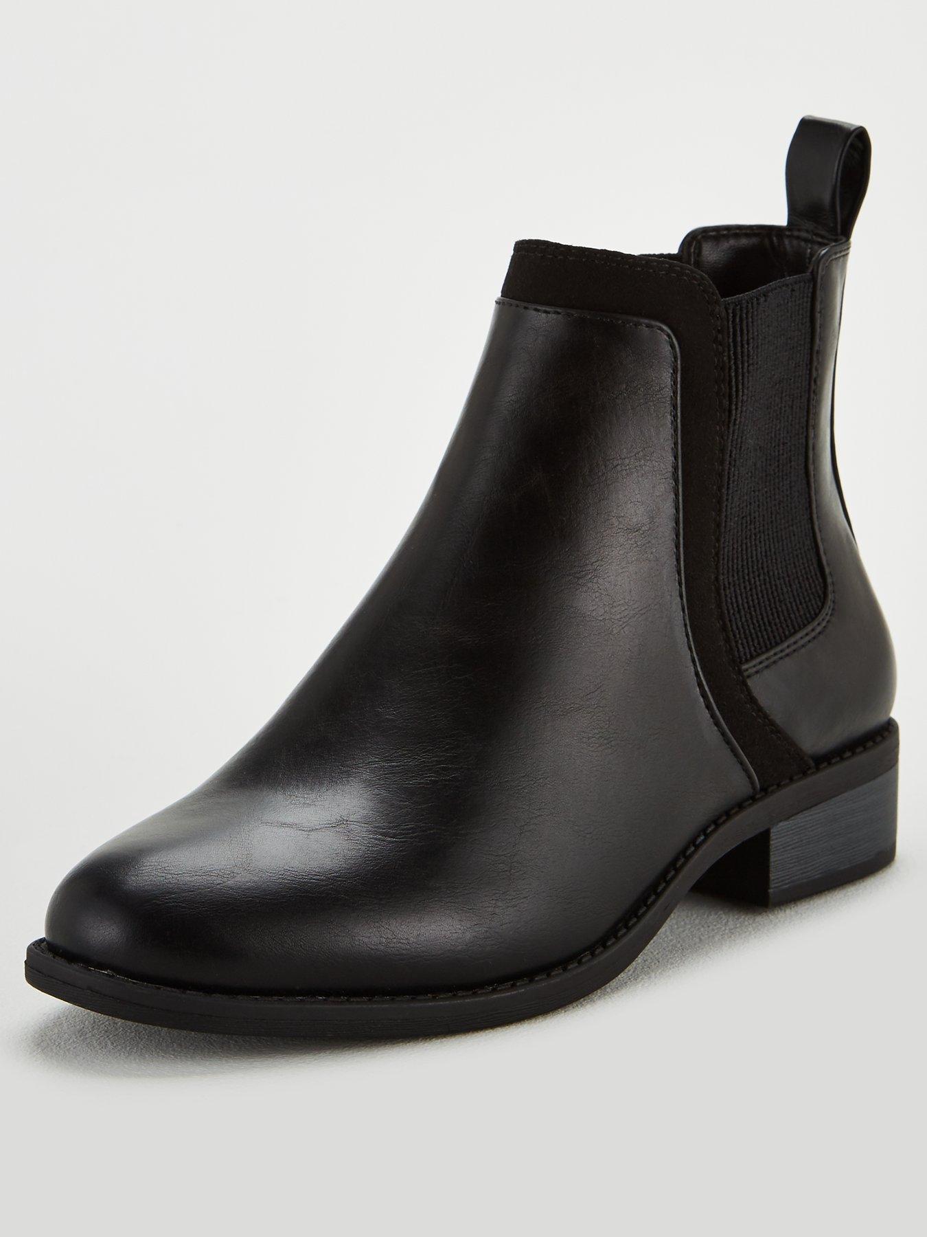 flat chelsea boots