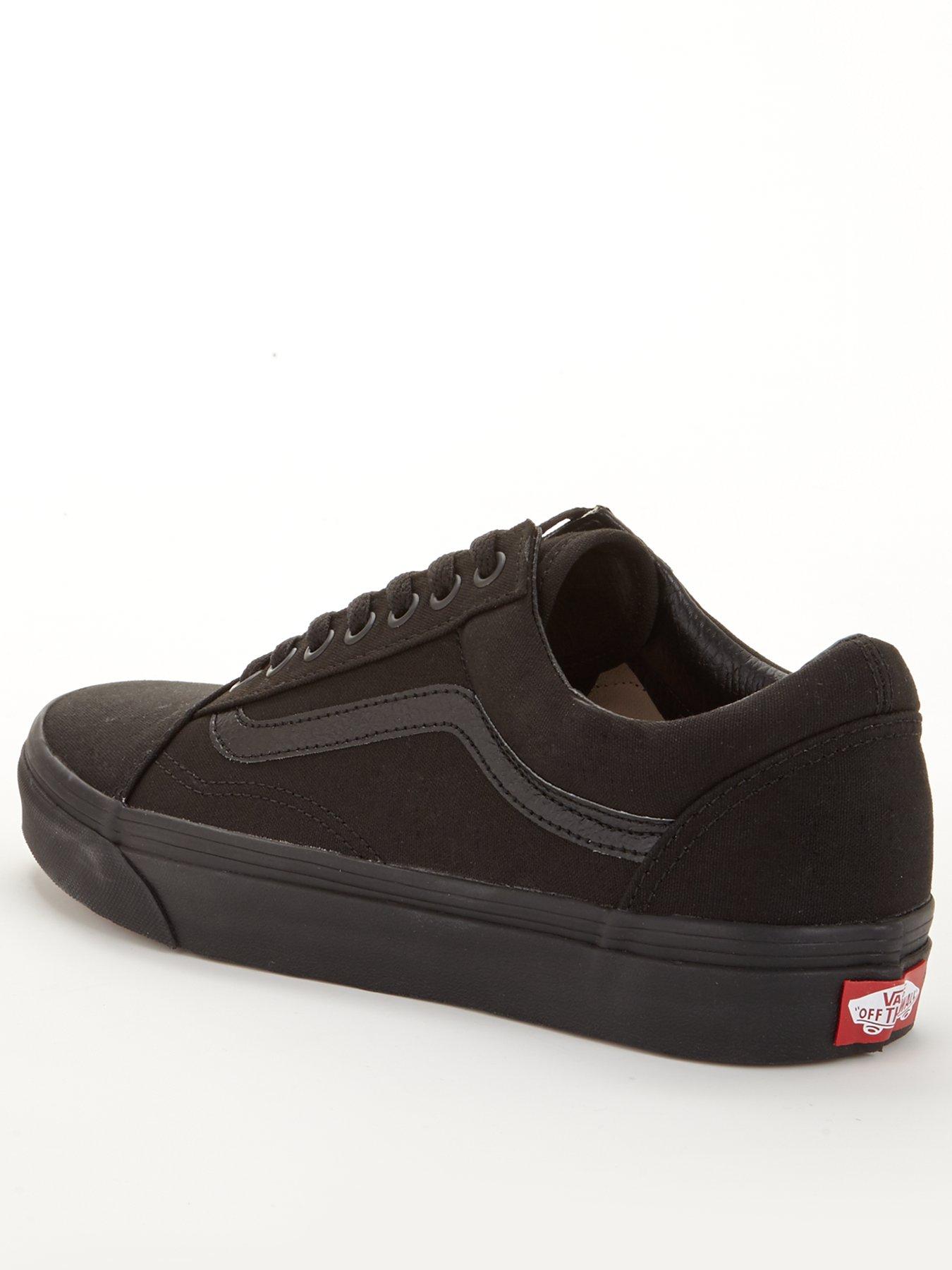 Black on black 2024 old skool vans