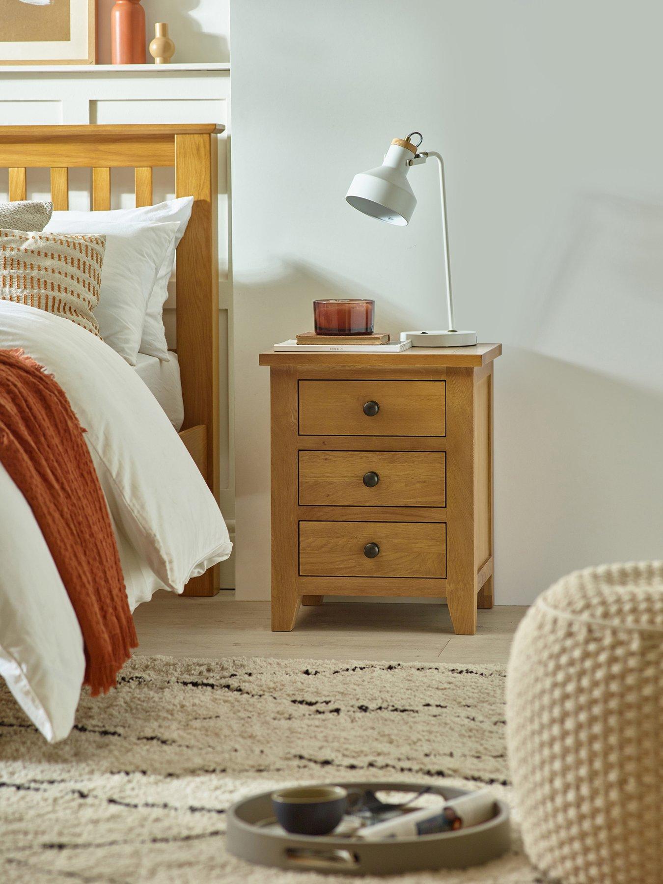 Julian Bowen Marlborough Ready Assembled 3 Drawer Solid Oak/Oak Veneer Bedside Cabinet