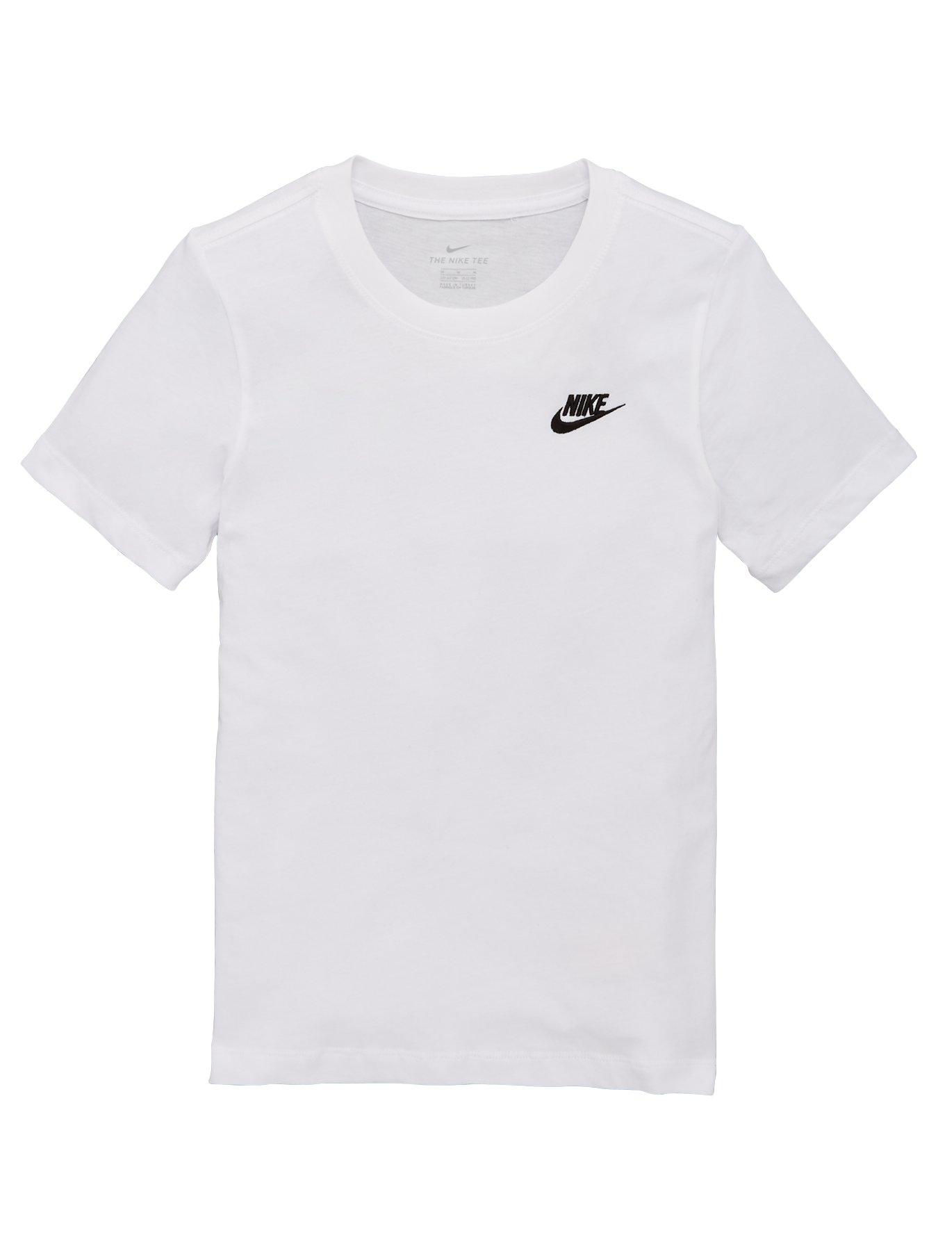 white nike t shirt