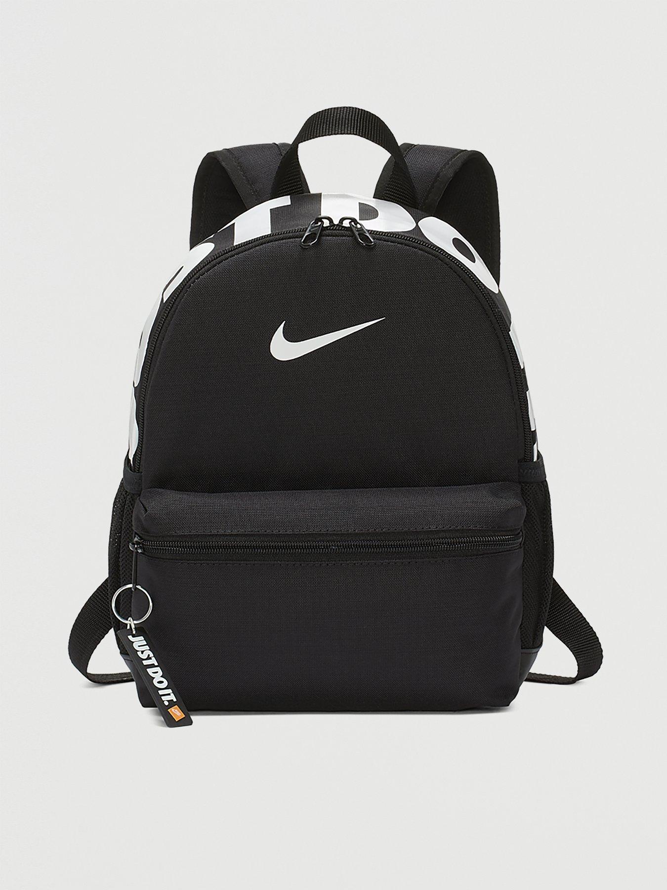 small black nike backpack