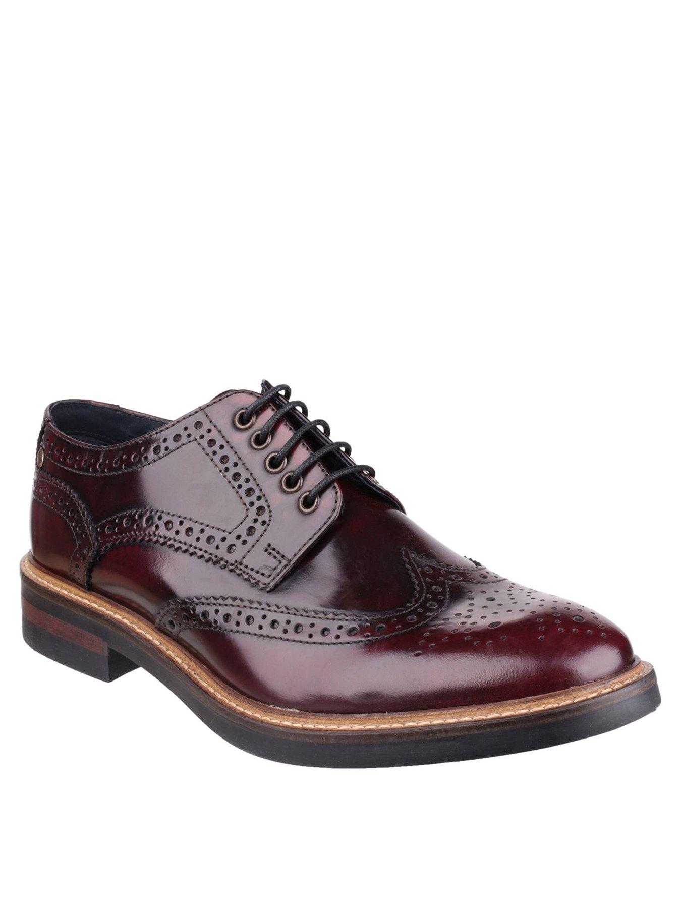 Shops base brogues