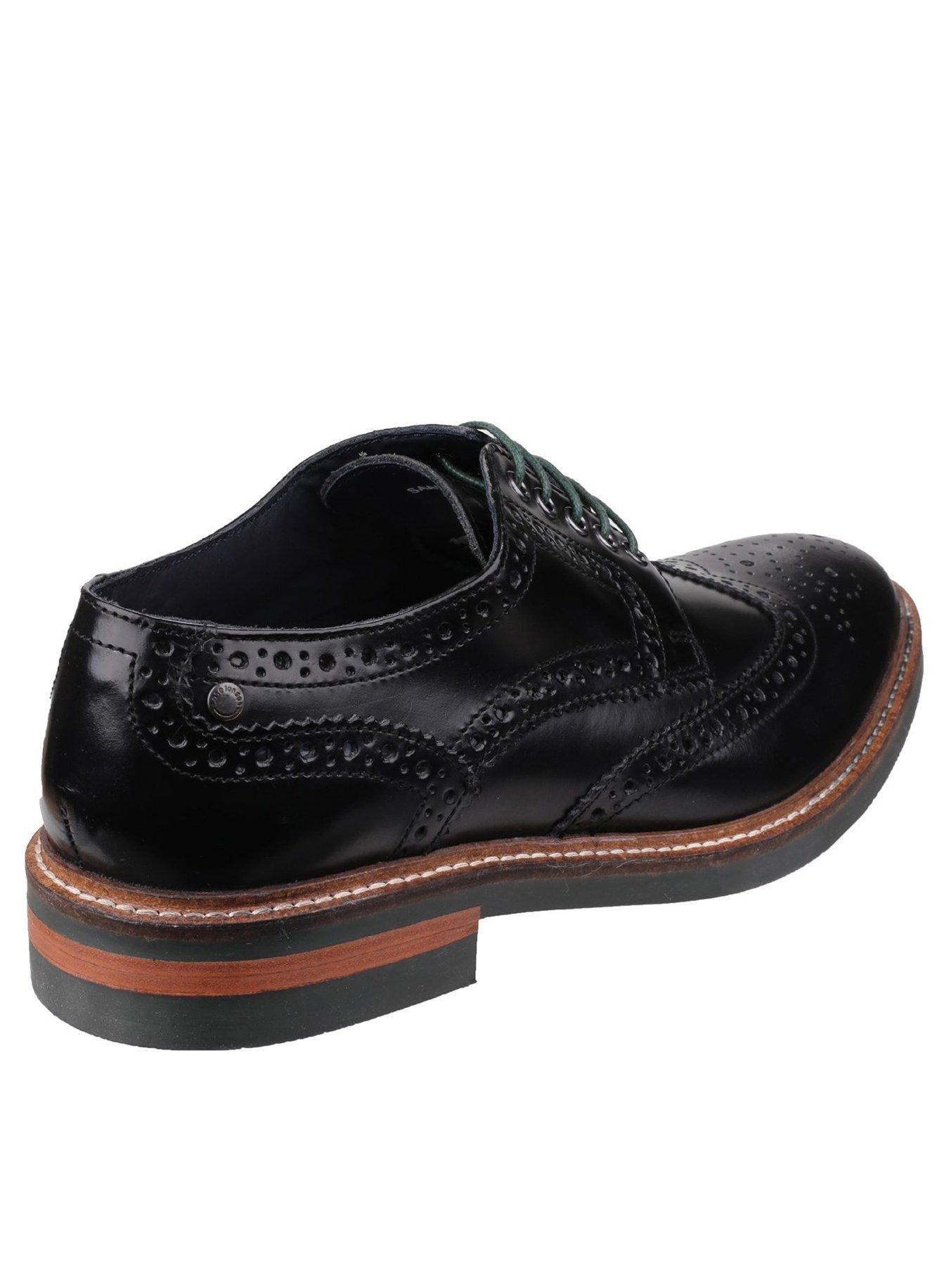 Base brogues store