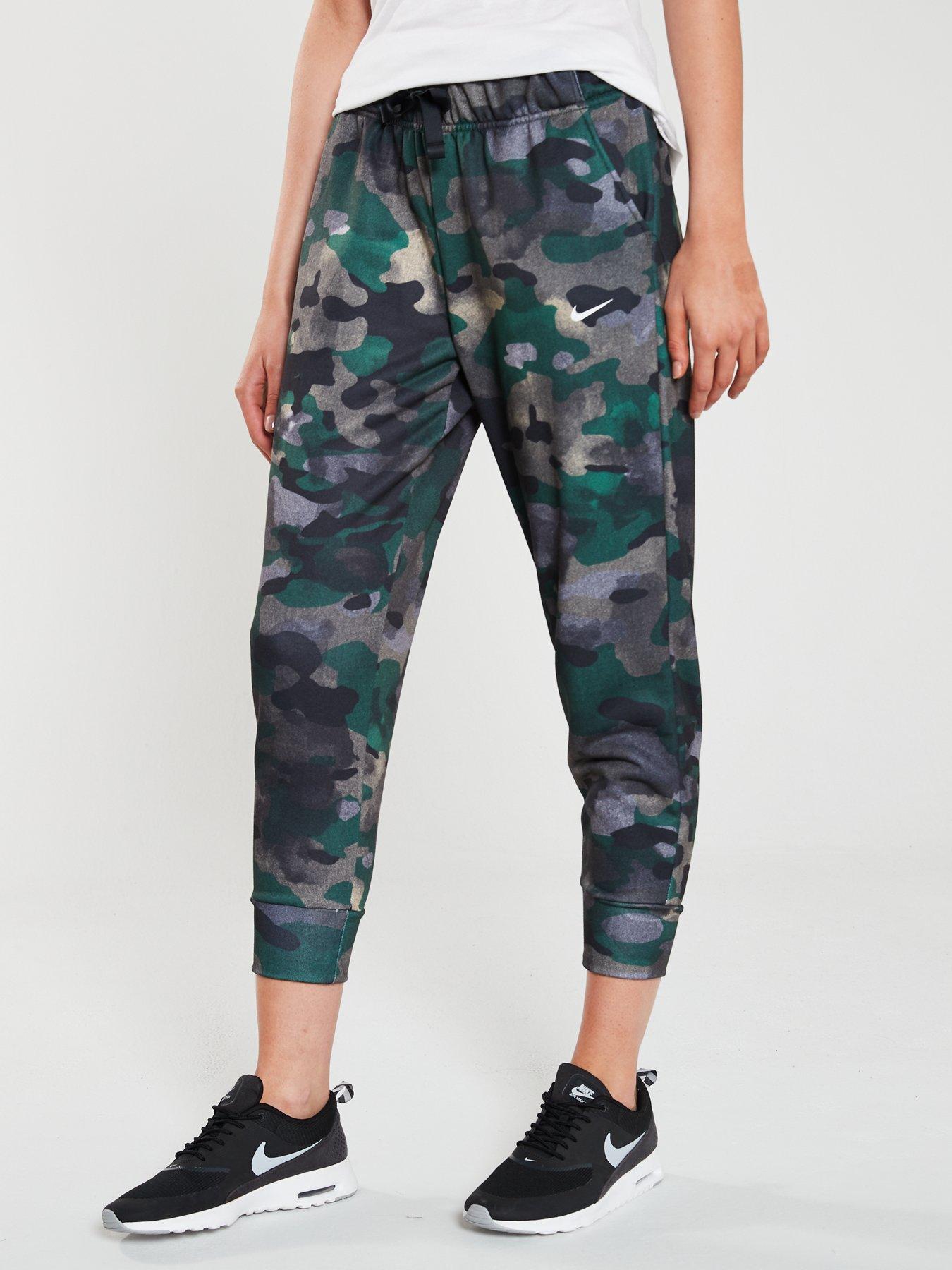 nike camo trackies