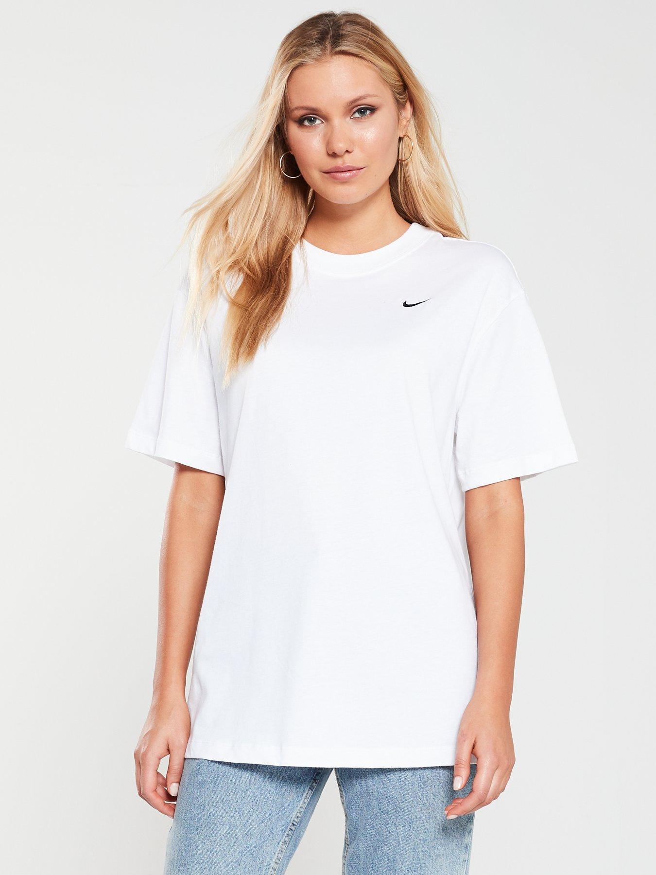 nike nsw essential t shirt