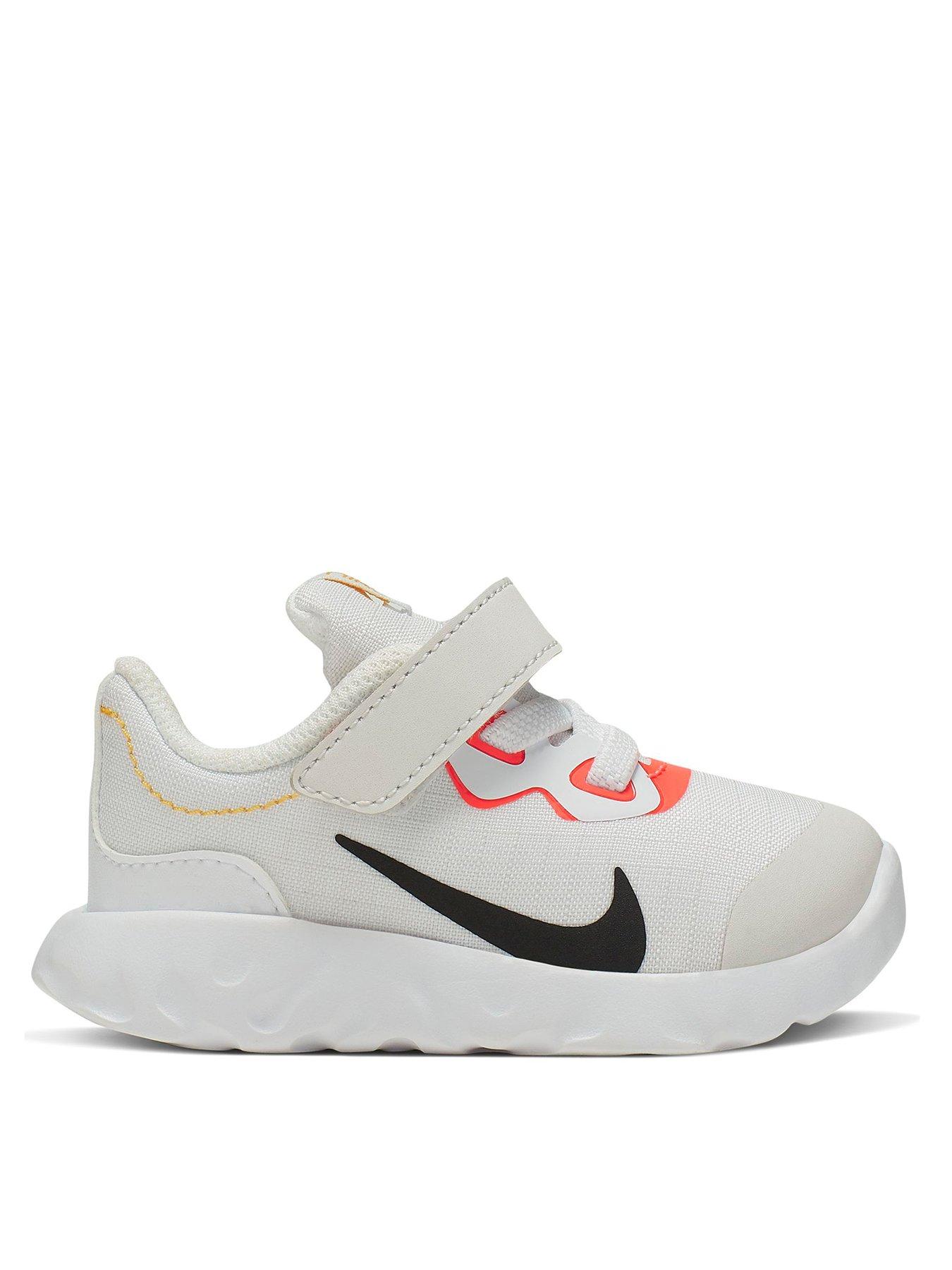 infant red trainers