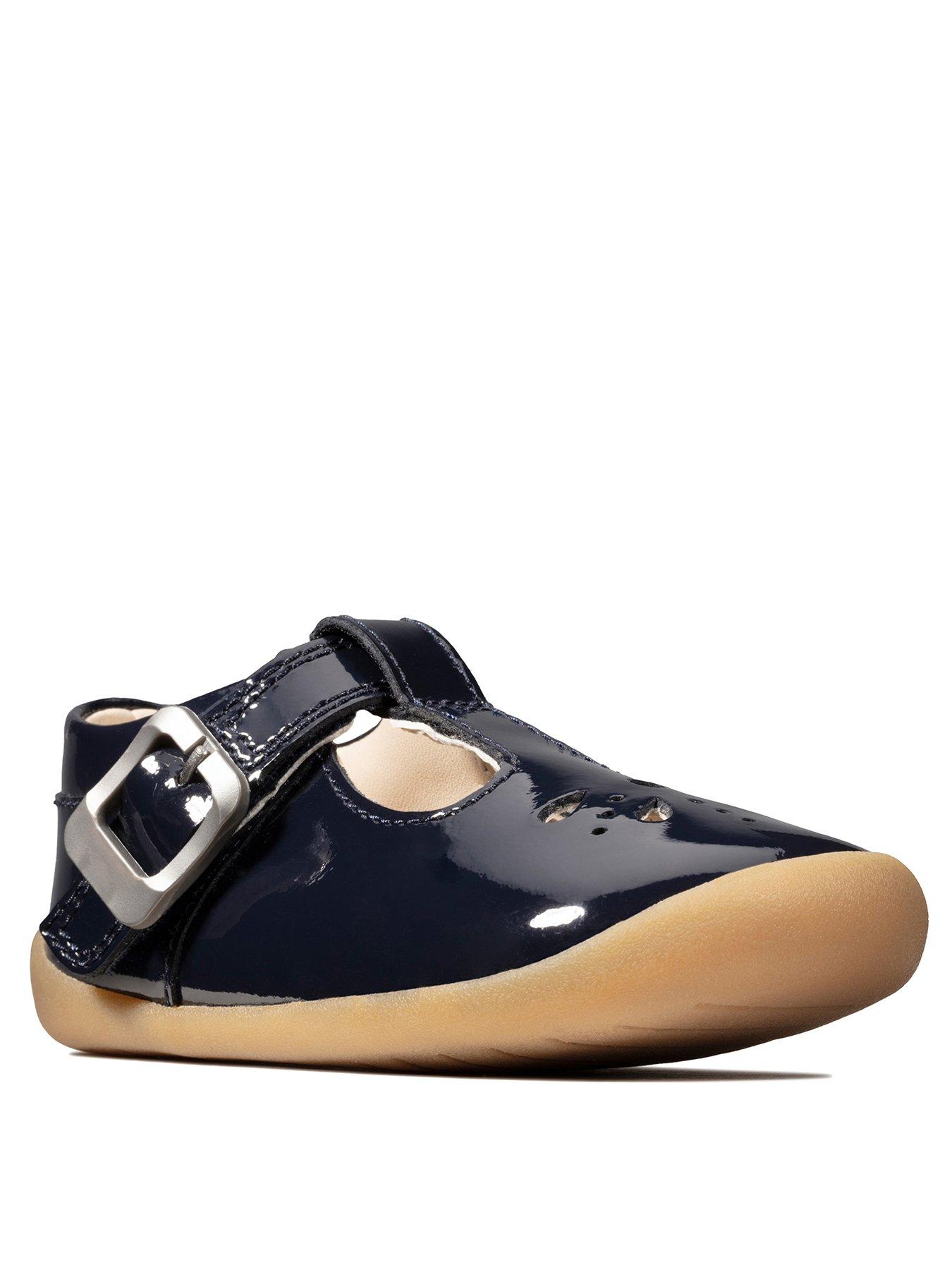 clarks baby shoes pre walkers