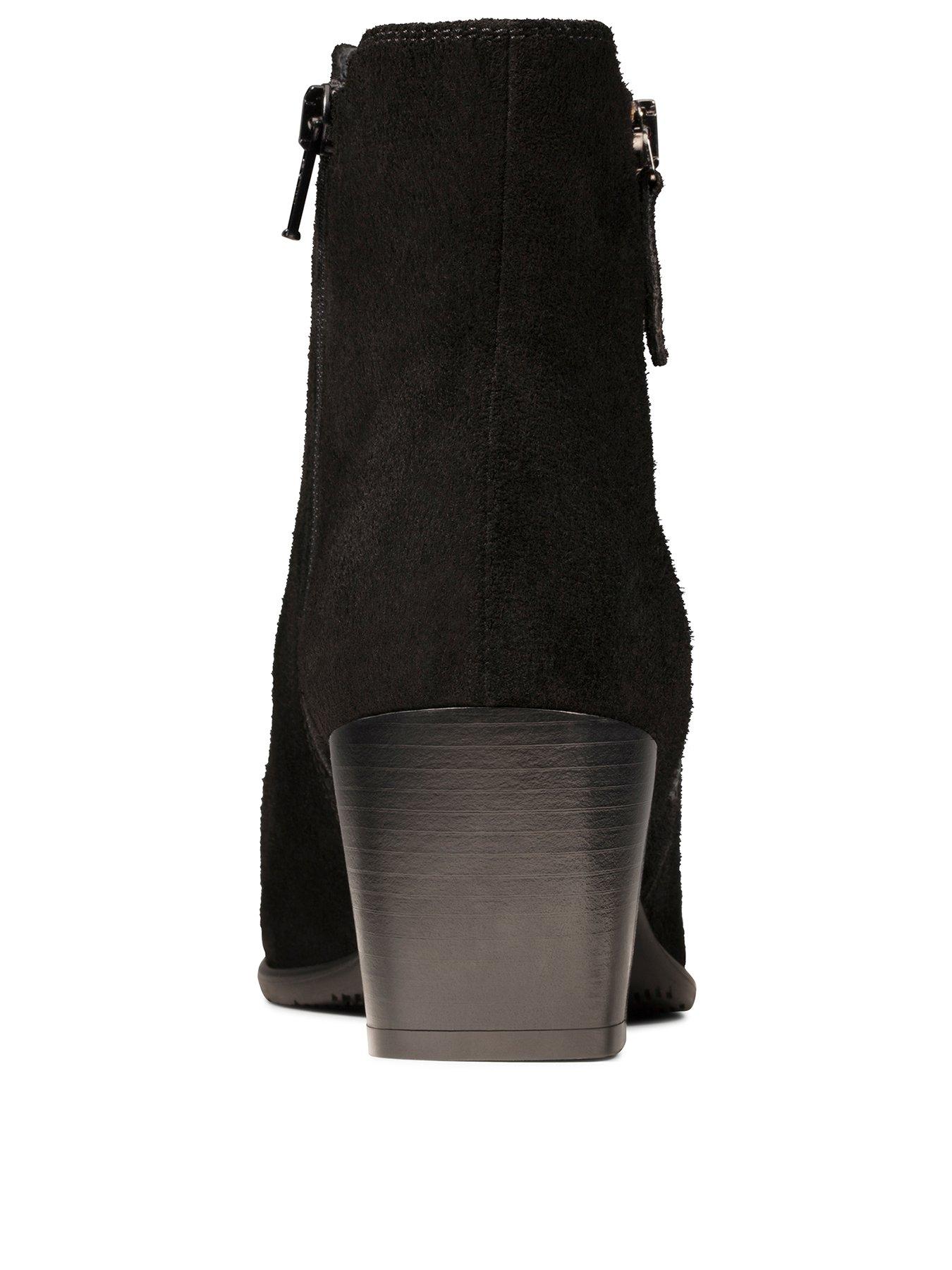 clarks isabella zip boots