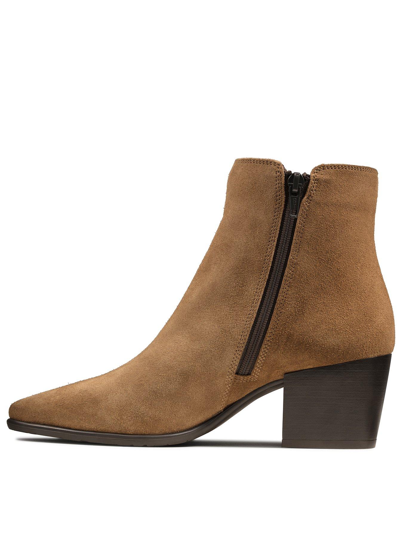clarks isabella zip boots