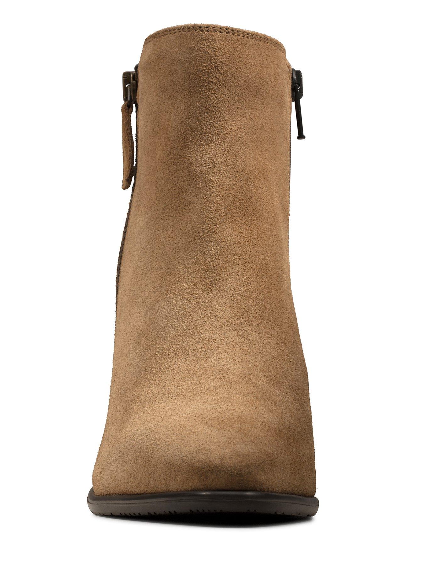 clarks isabella zip ankle boot