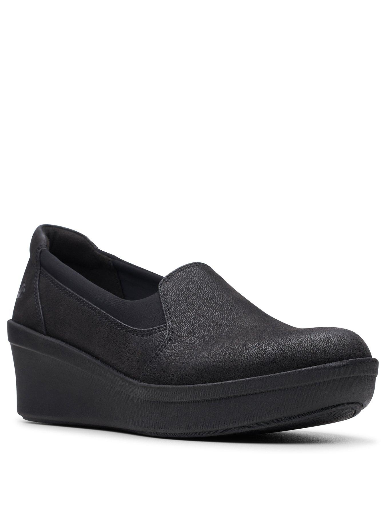 black wedge shoes