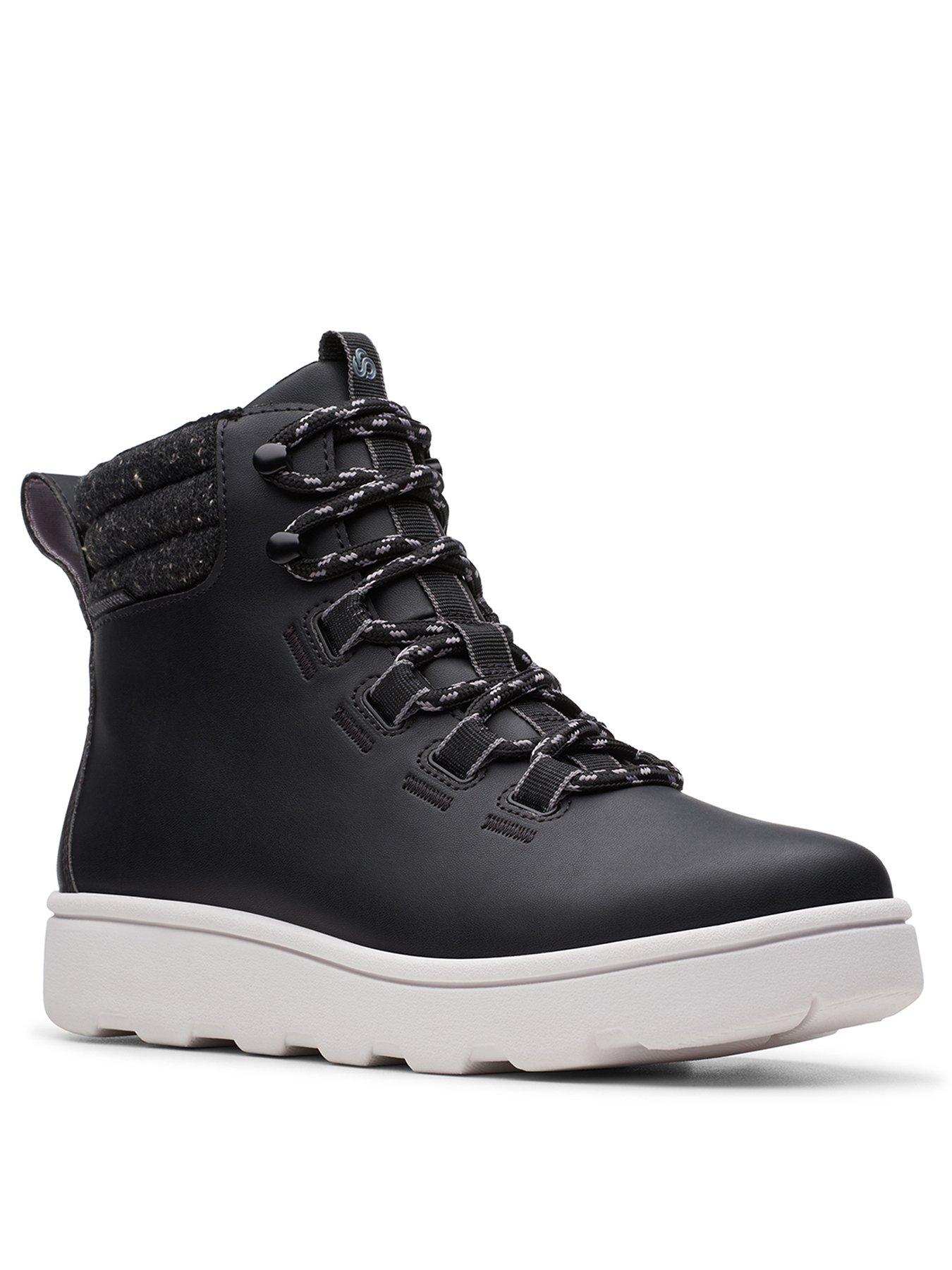 clarks cloudstepper boots