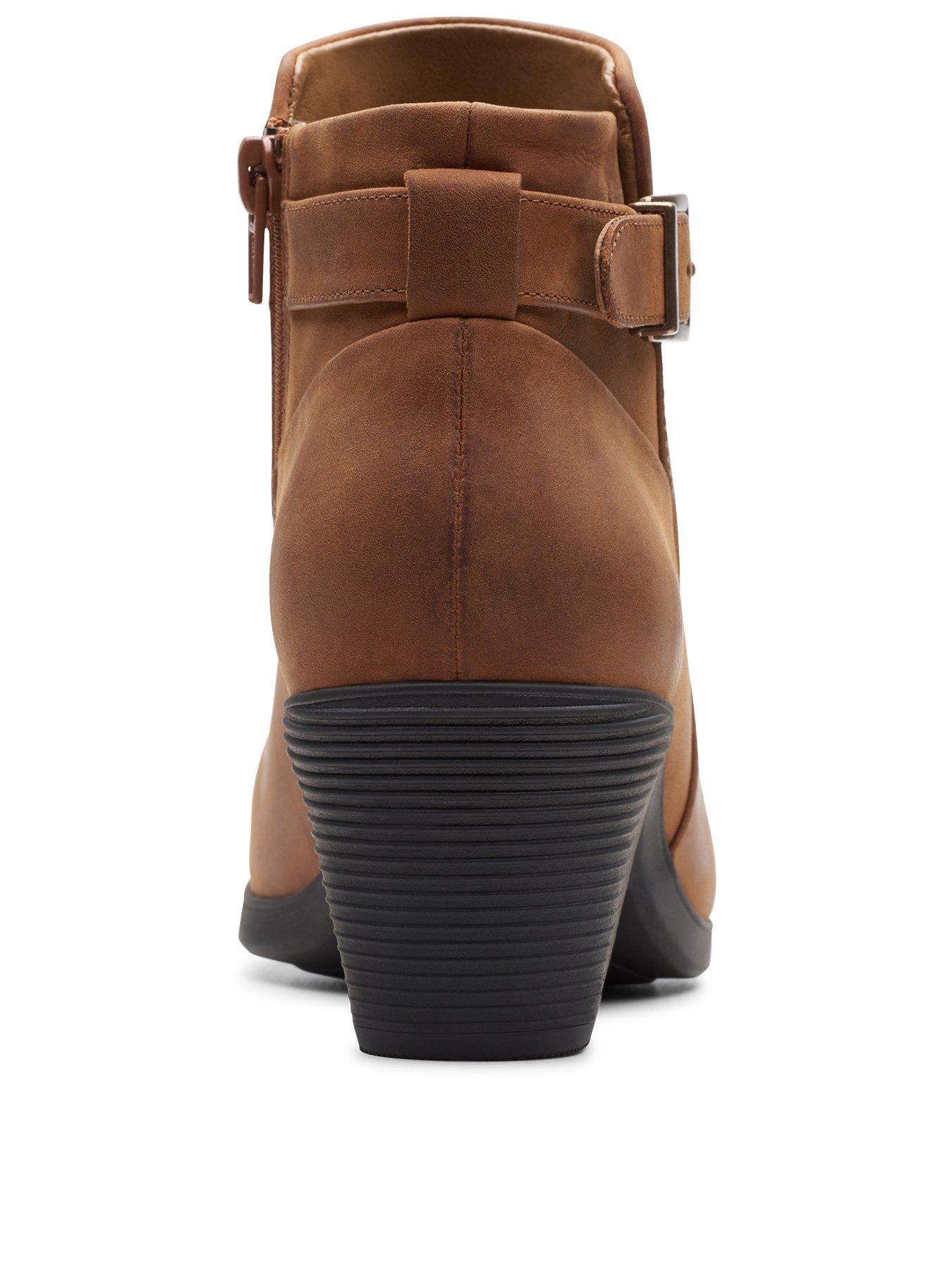 clarks unstructured ankle boots