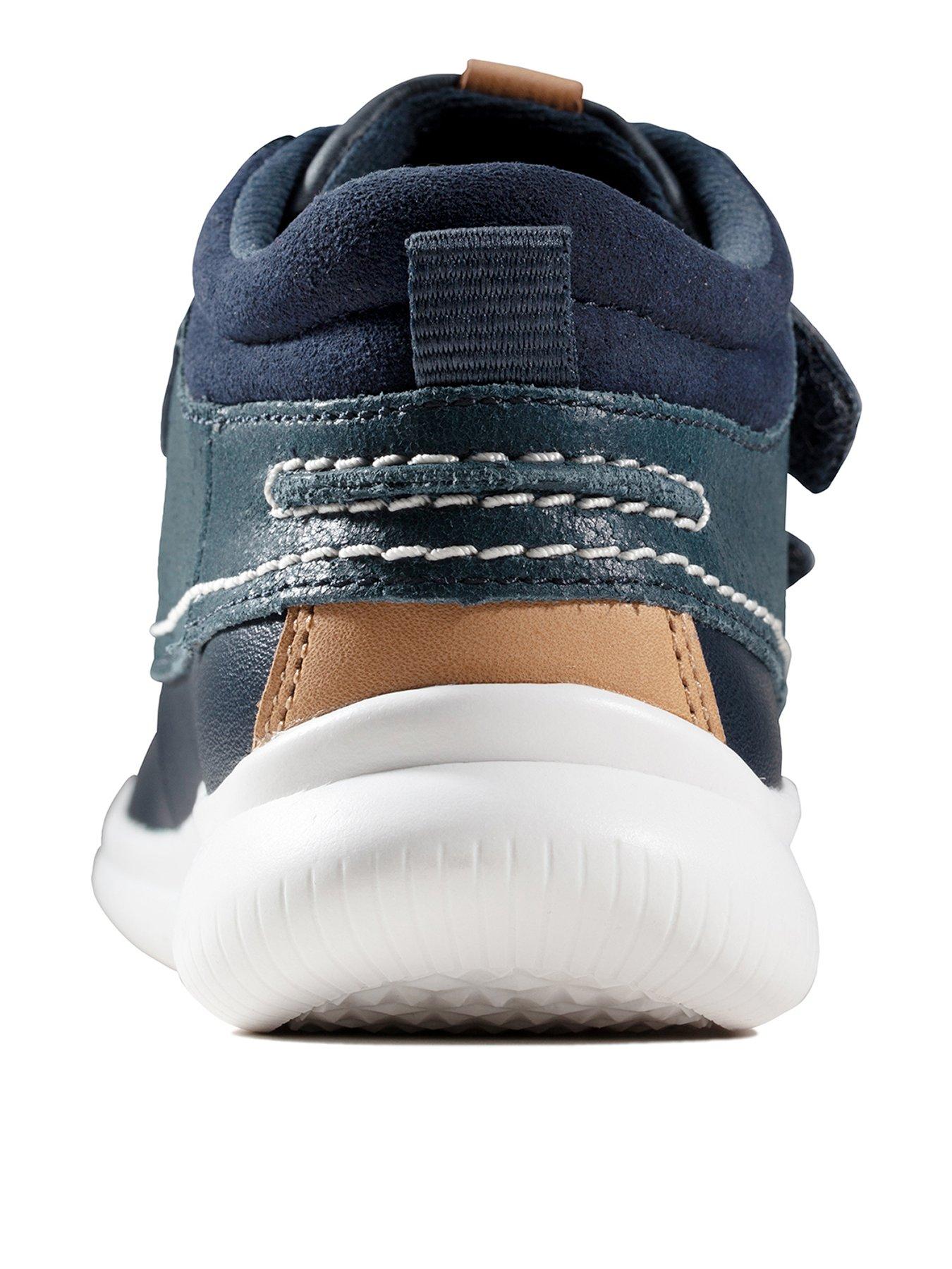 clarks cloud tuktu navy