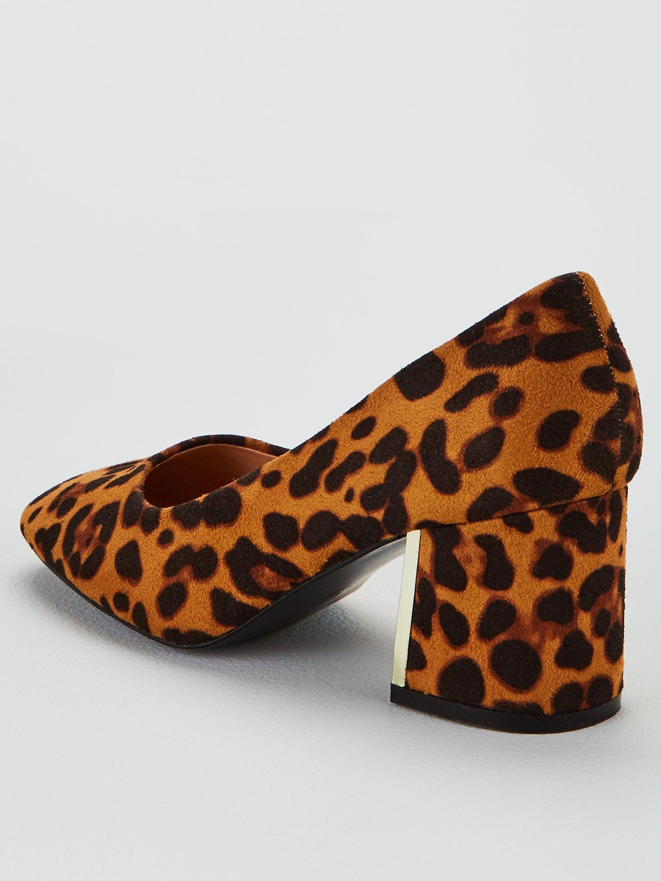 animal print mid heel shoes