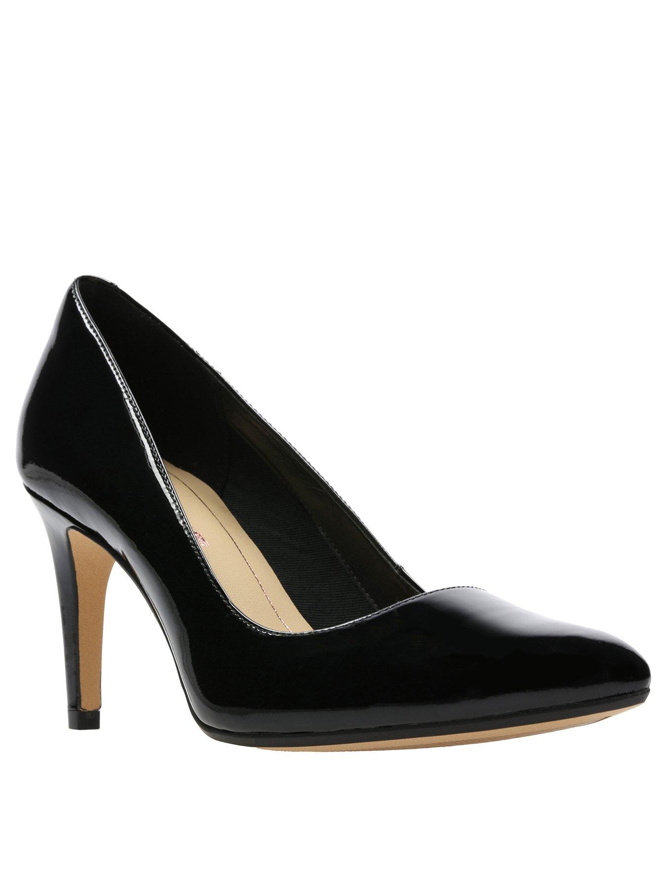 clarks black patent pumps