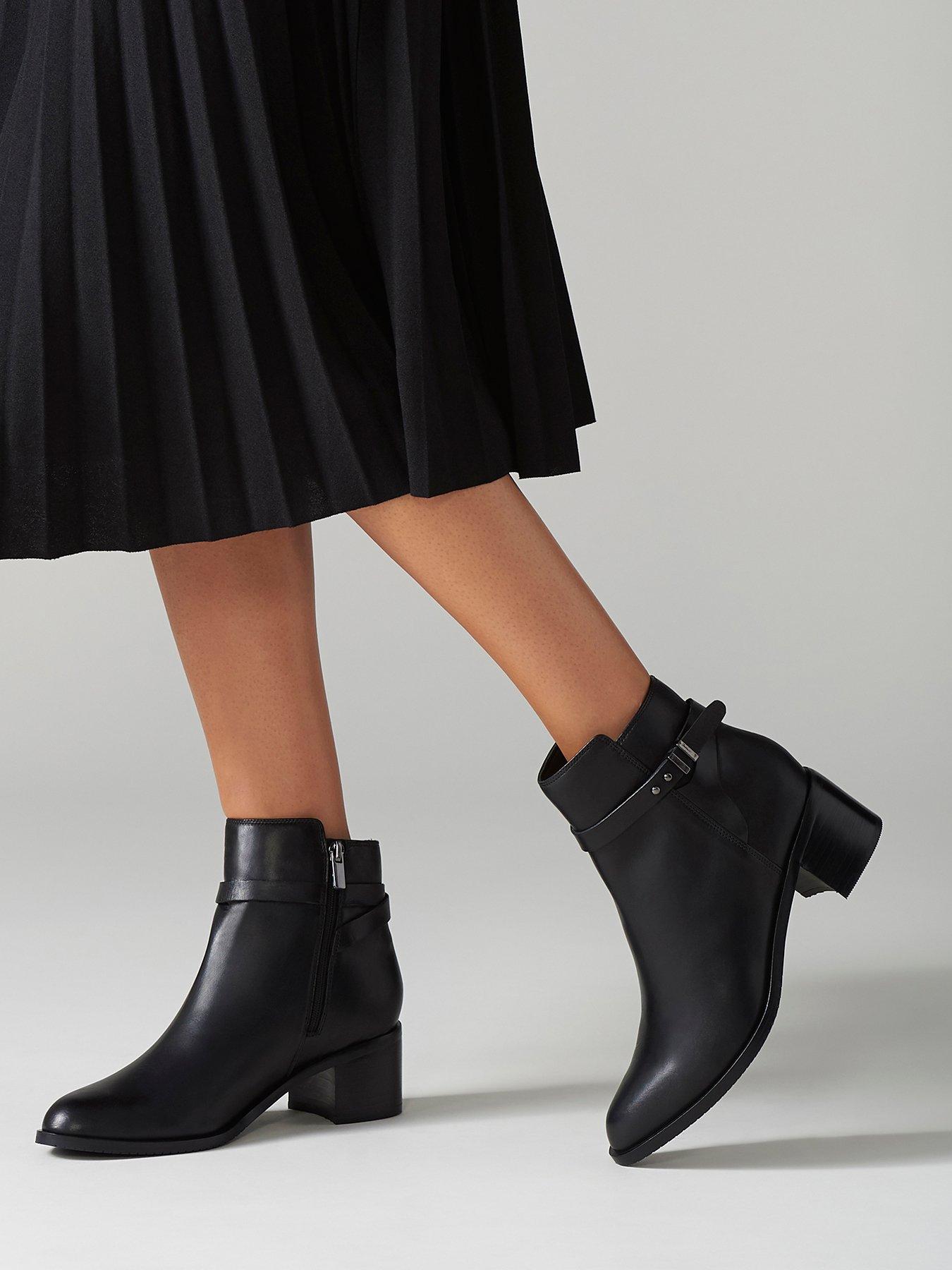 clarks poise freya boots