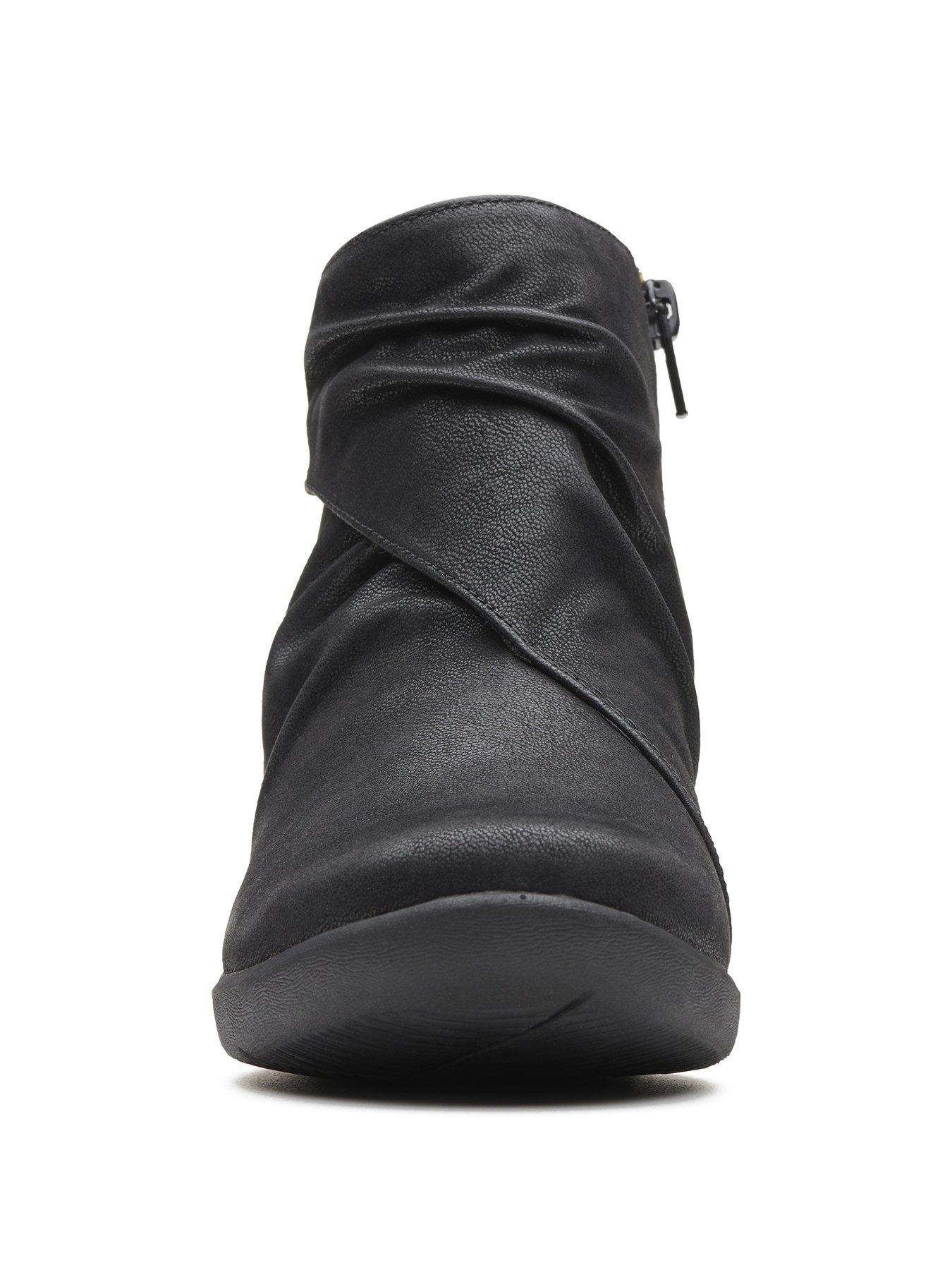 sillian tana clarks boots