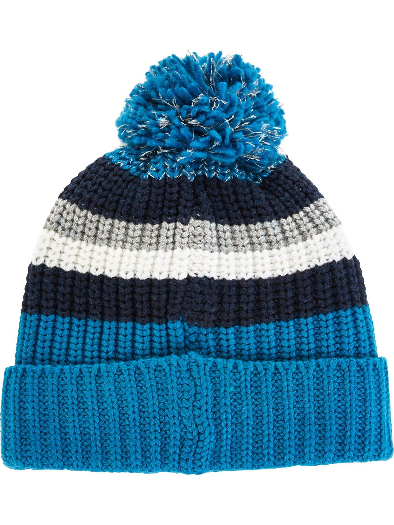 boys green bobble hat