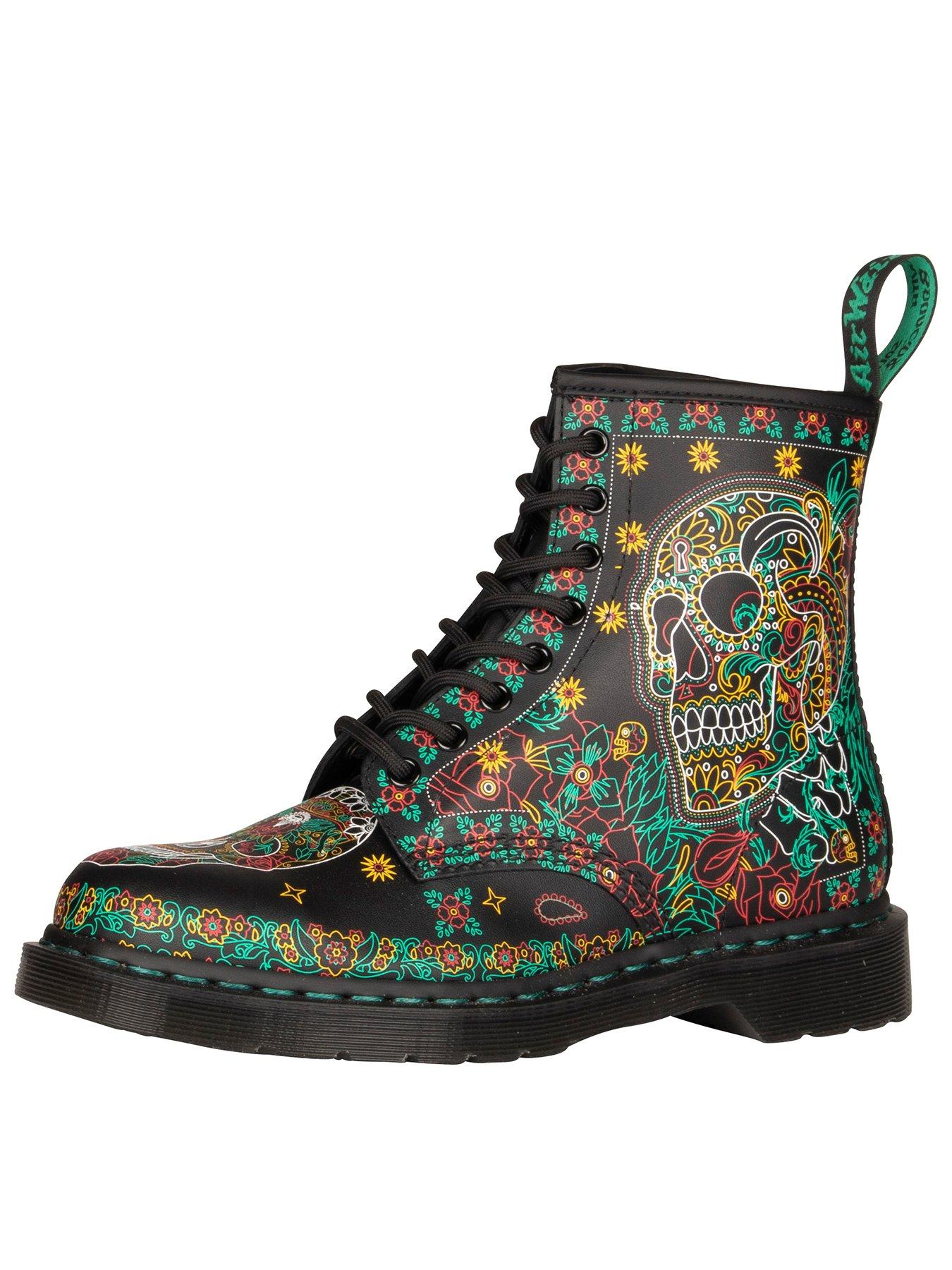 doc martens skull shoes