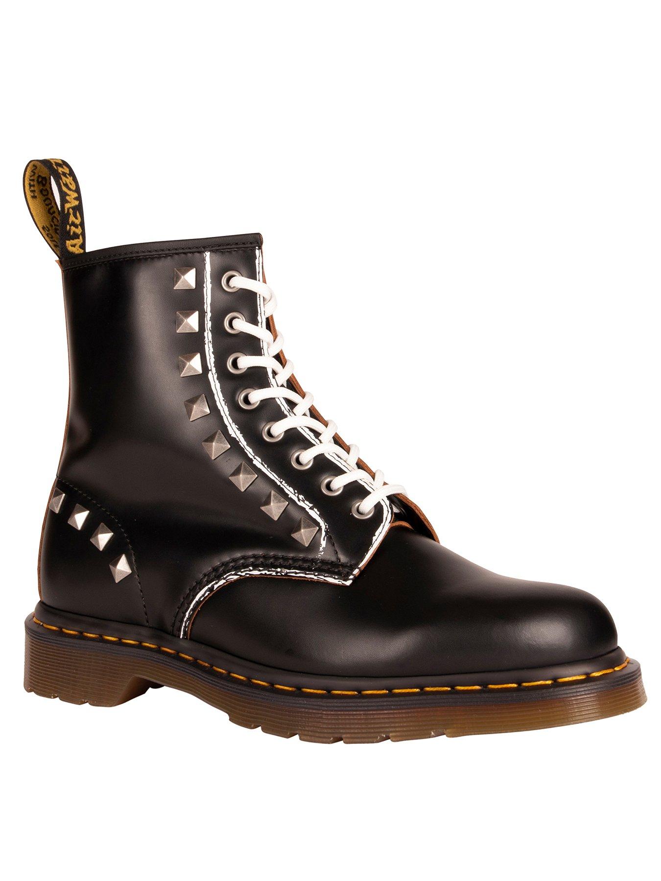 dr martens 1460 black border