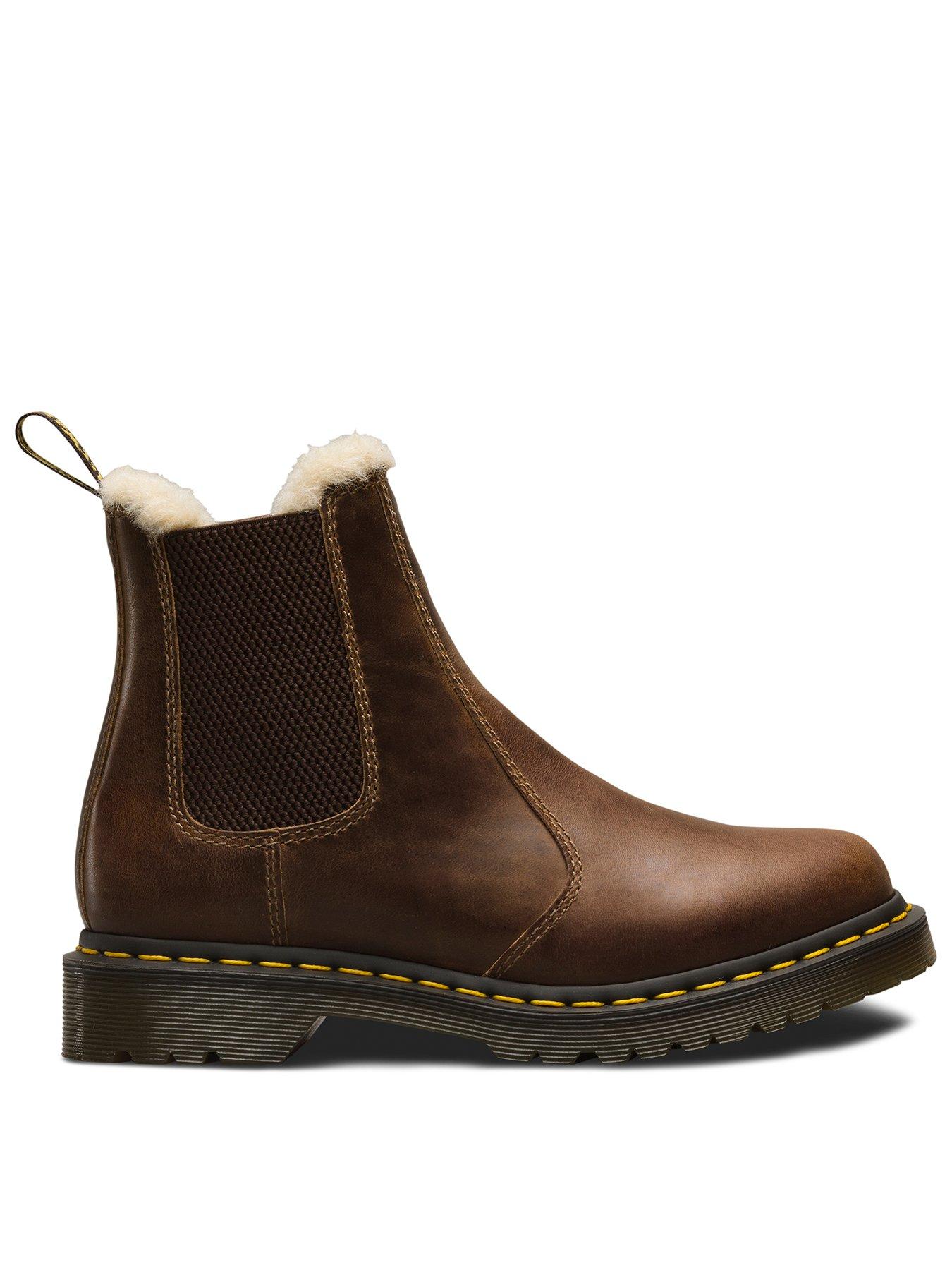 dr martens leonore tan