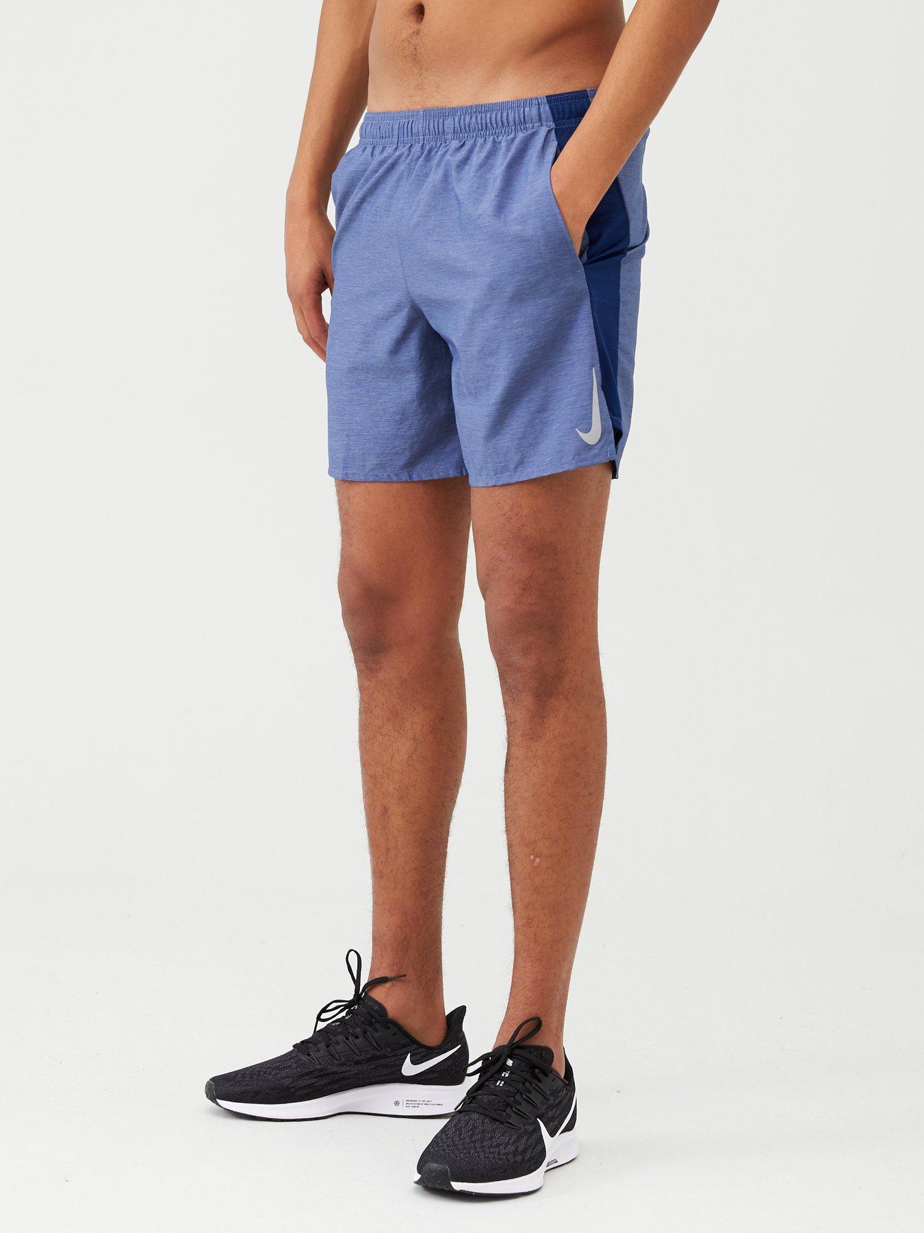 كارثي nike challenger shorts blue 