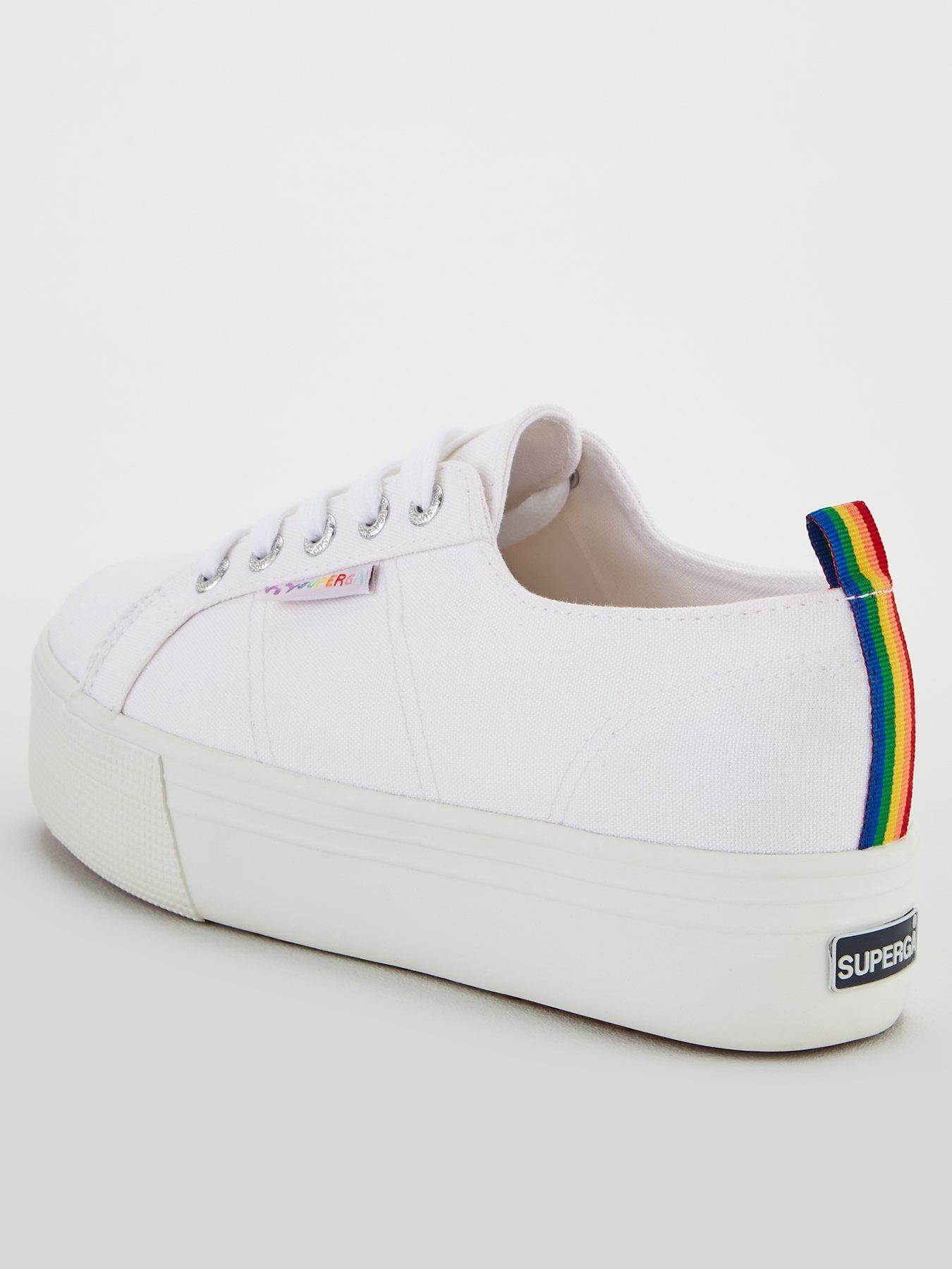 very superga